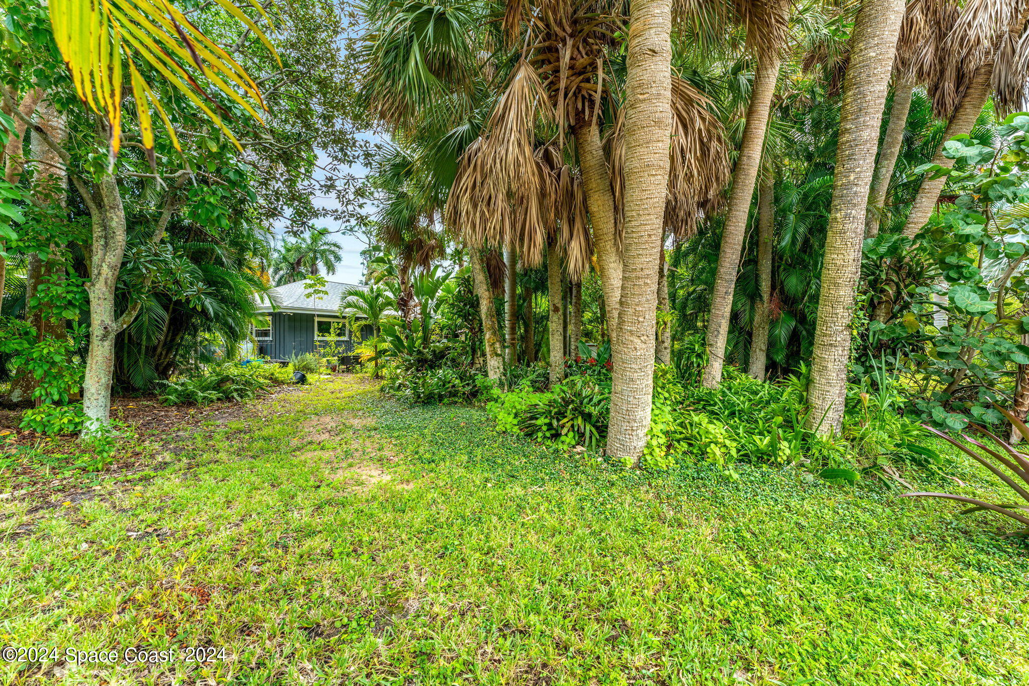 1401 S Riverside Drive