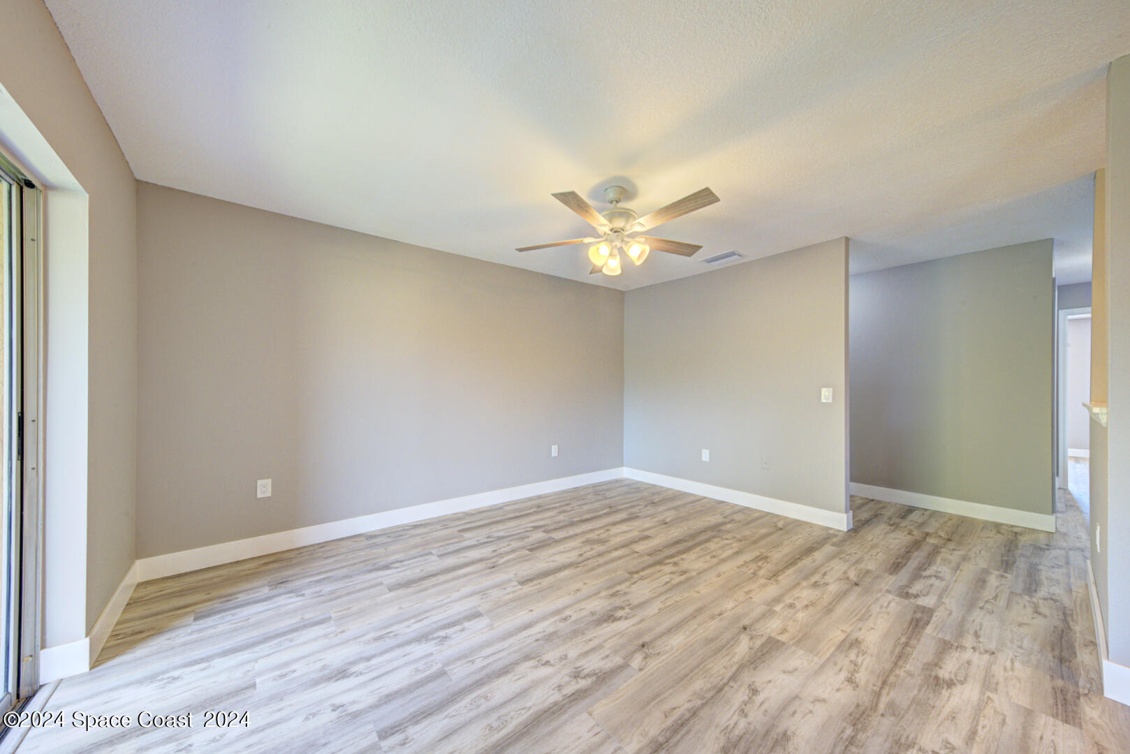 240 Spring Drive, 7