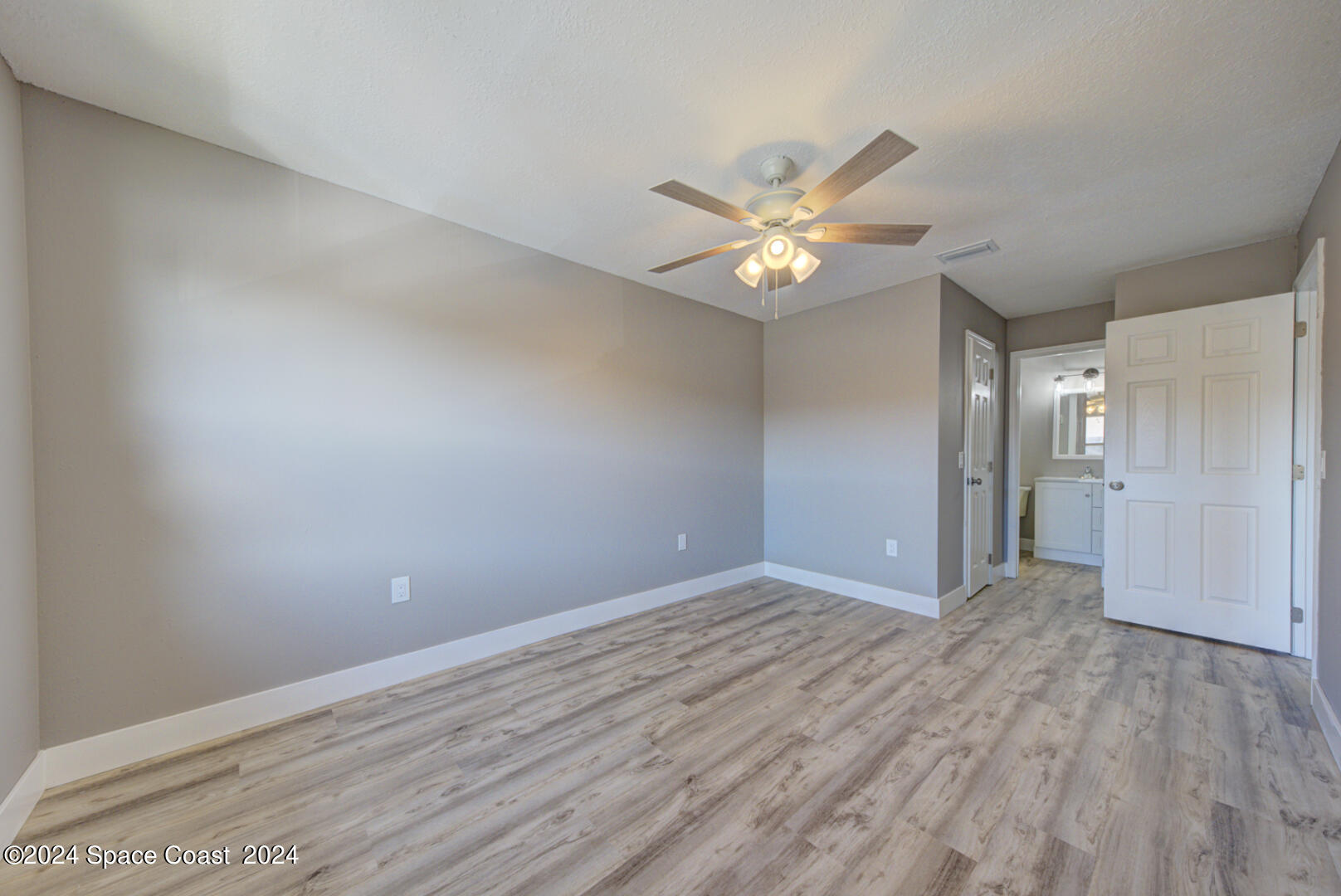 240 Spring Drive, 7