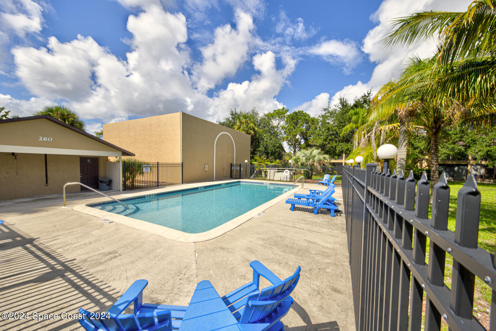 240 Spring Drive, 7