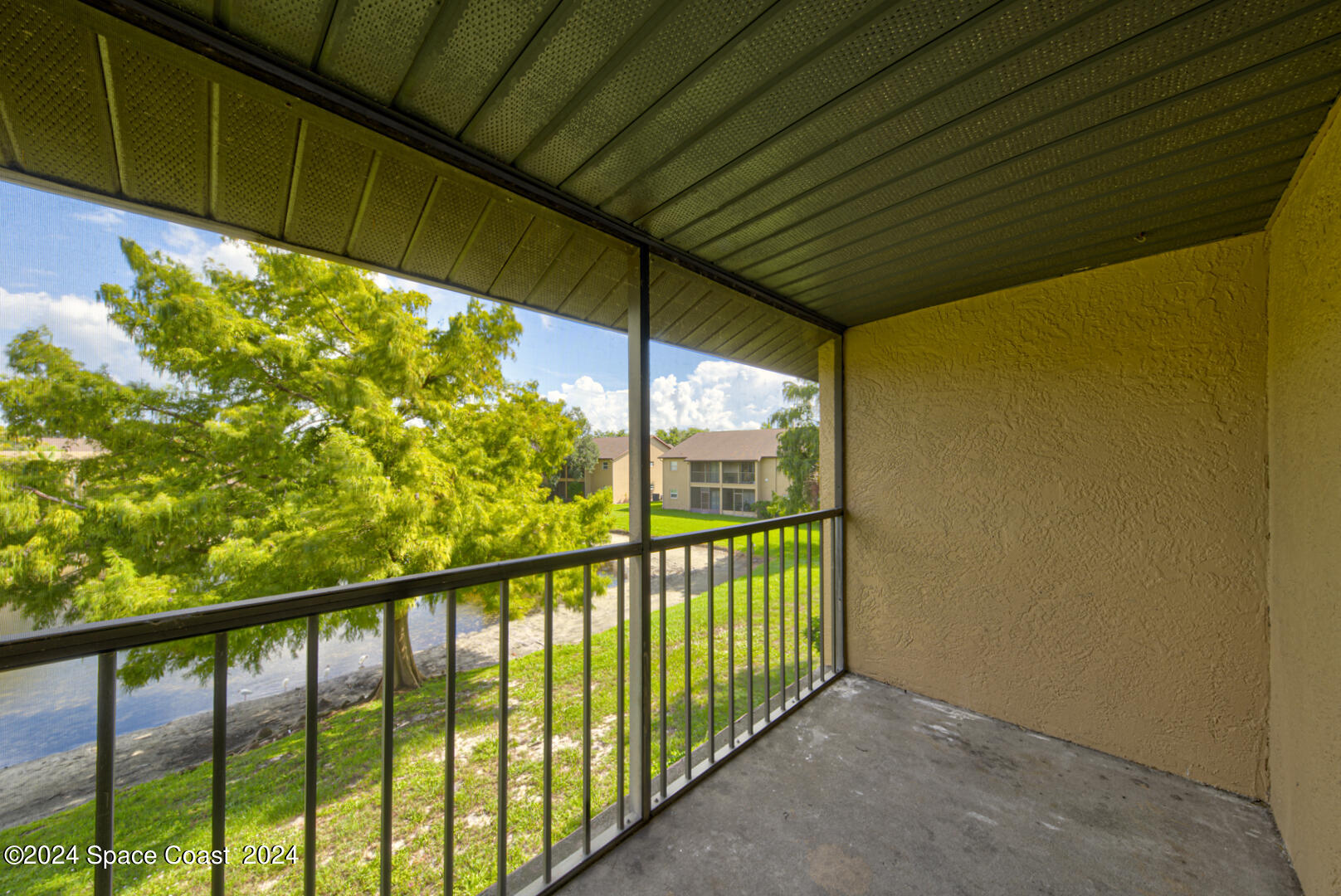 240 Spring Drive, 7