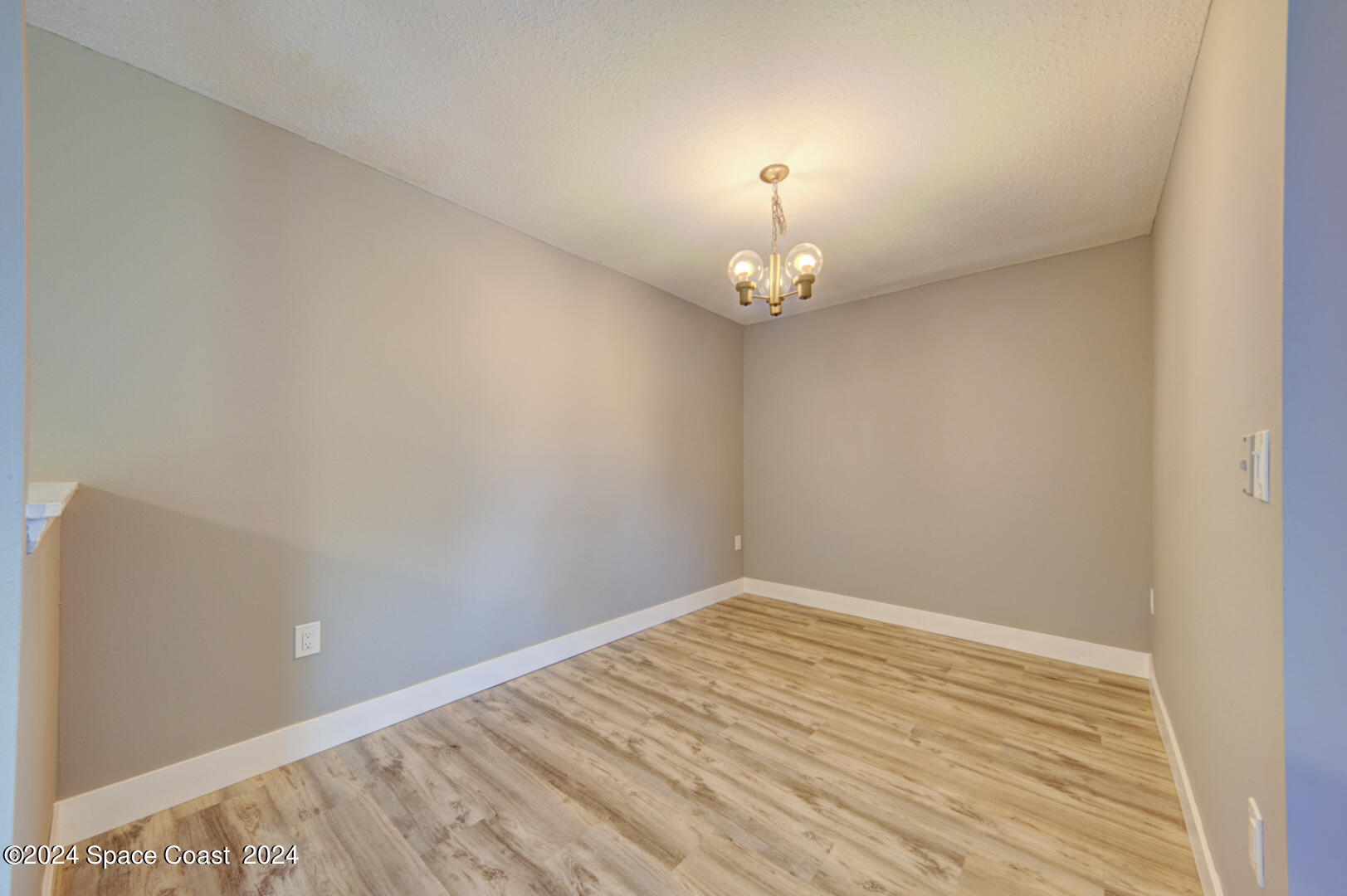 240 Spring Drive, 7
