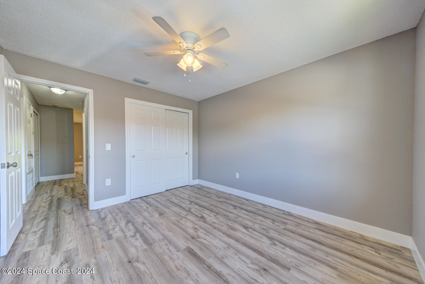 240 Spring Drive, 7