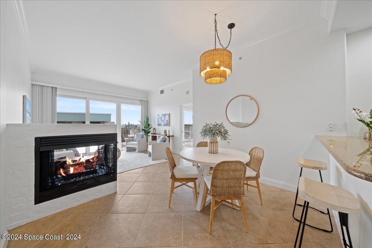 601 N Miramar Avenue, 303