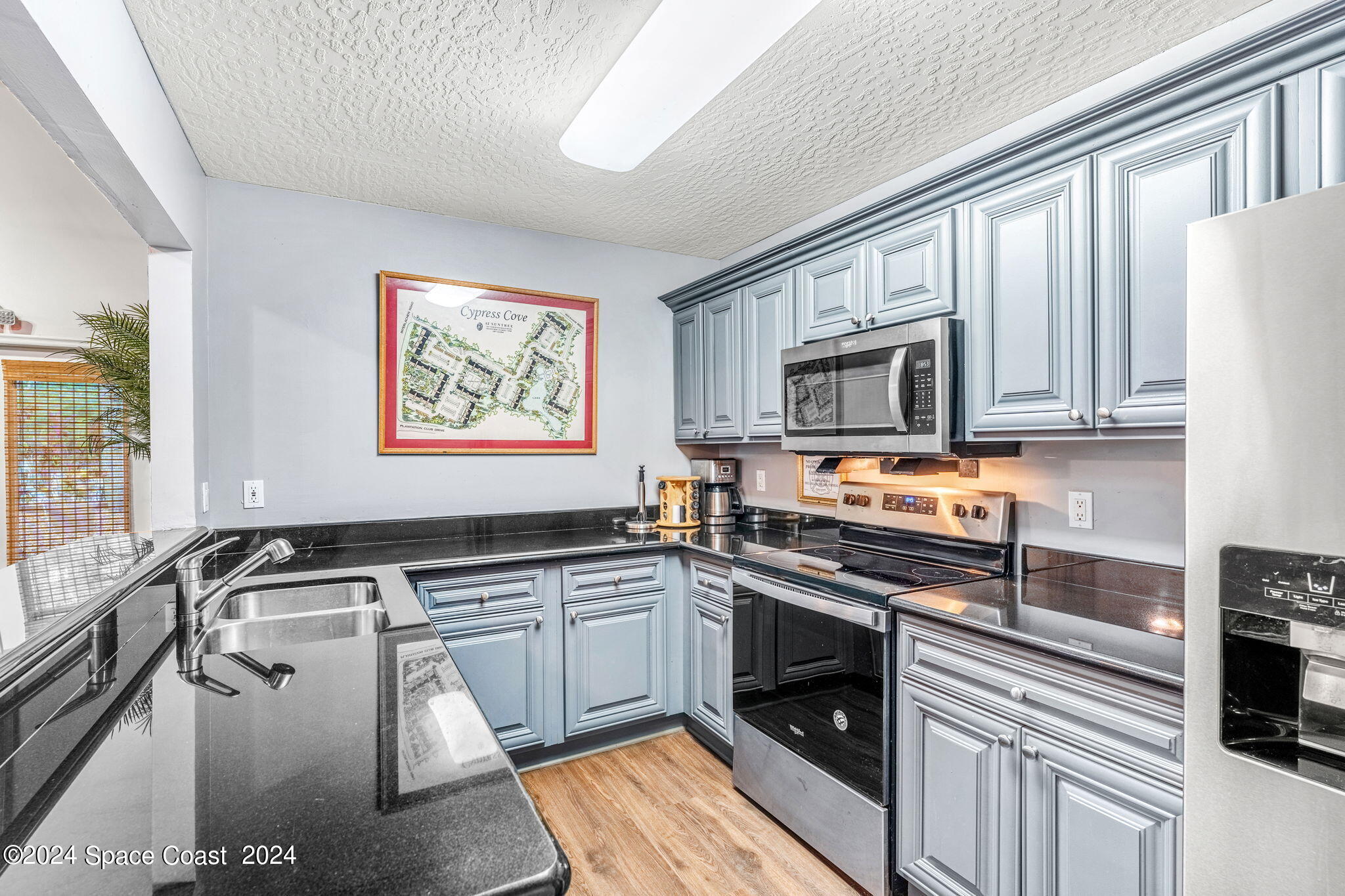 7667 N Wickham Road, 618