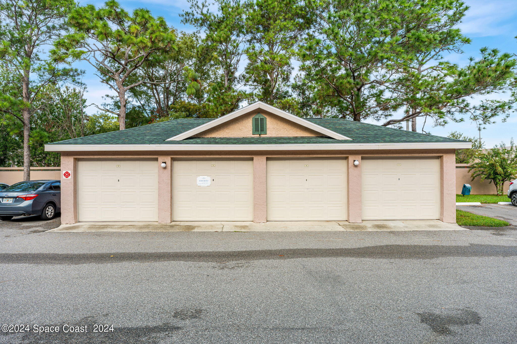 7667 N Wickham Road, 618