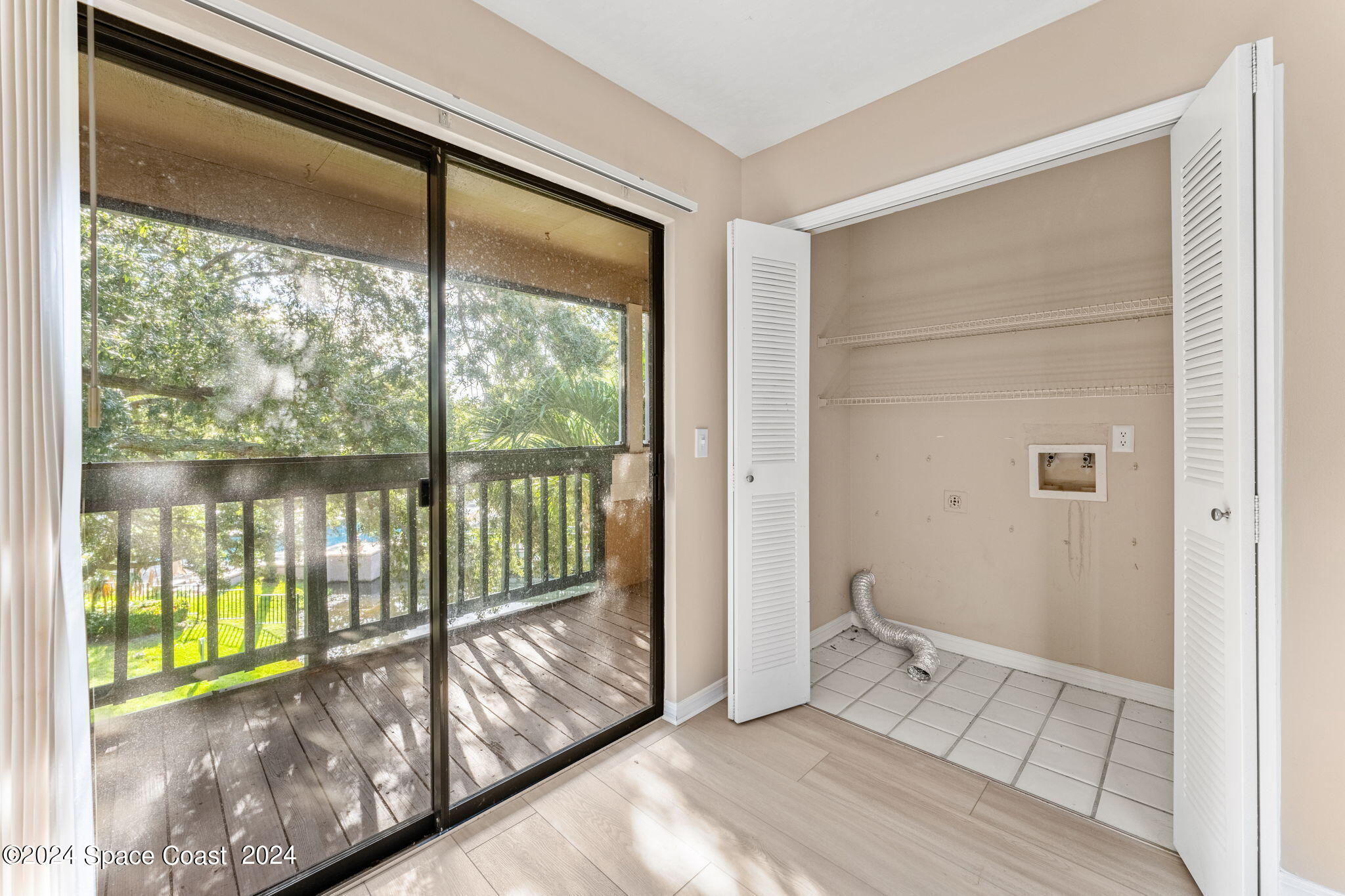 7667 N Wickham Road, 618
