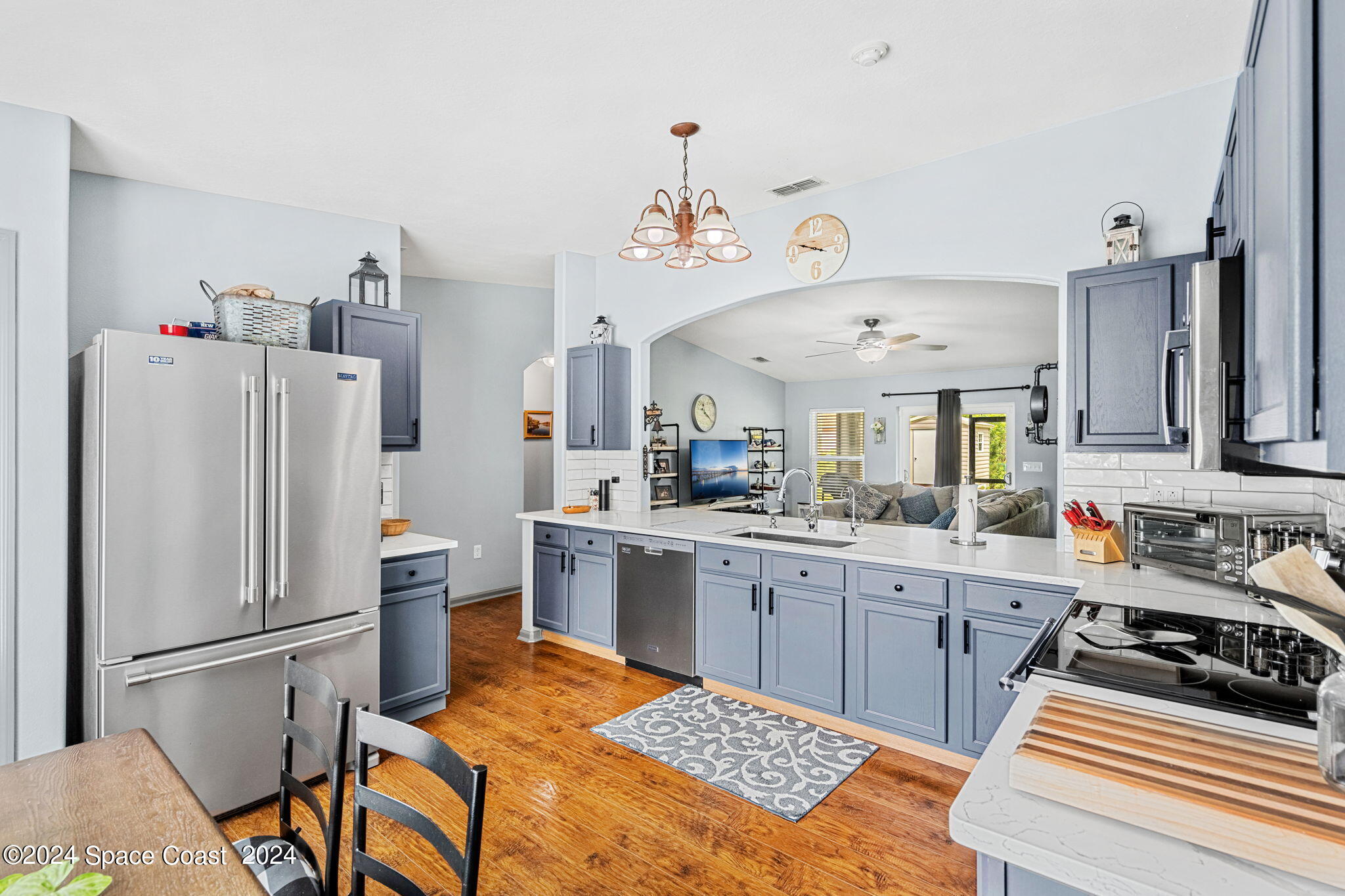 923 Turquoise Street SE