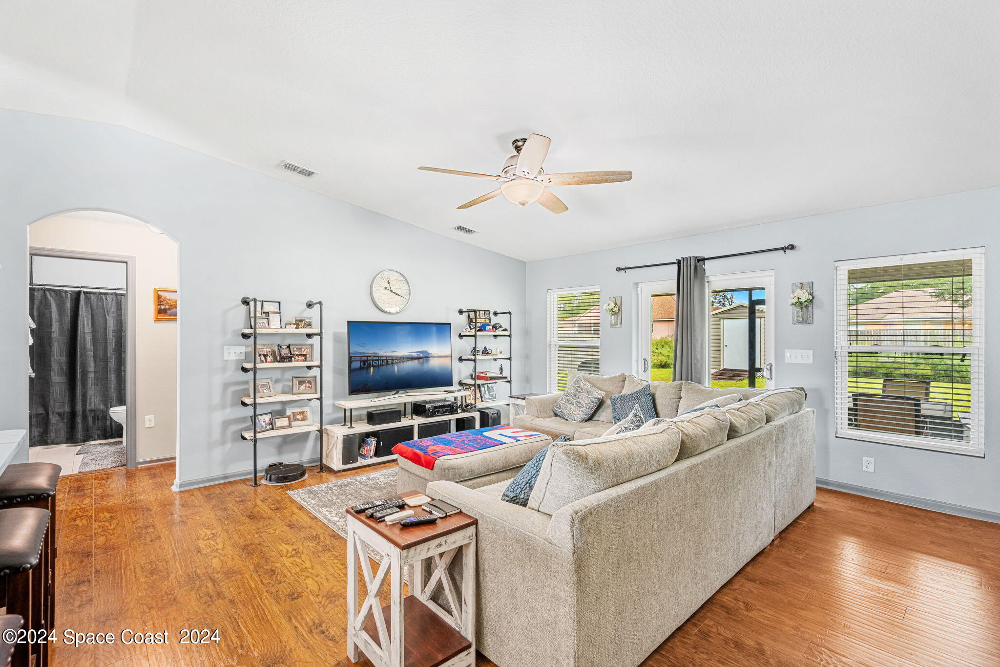 923 Turquoise Street SE