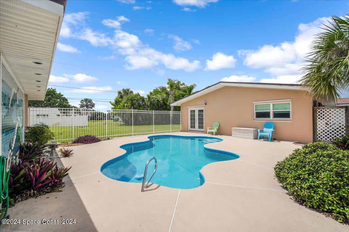 211 Deland Avenue
