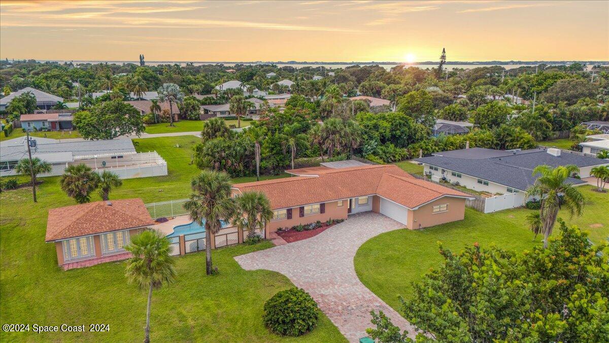 211 Deland Avenue