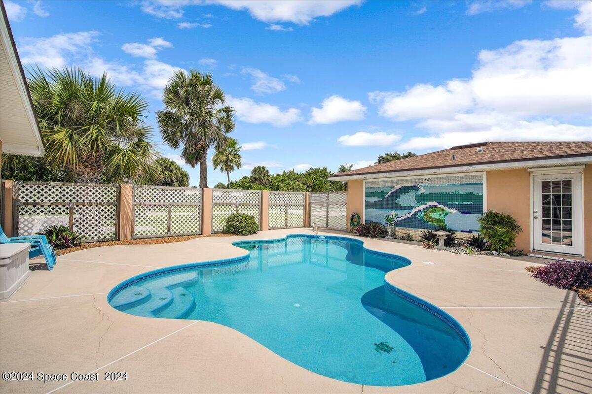 211 Deland Avenue