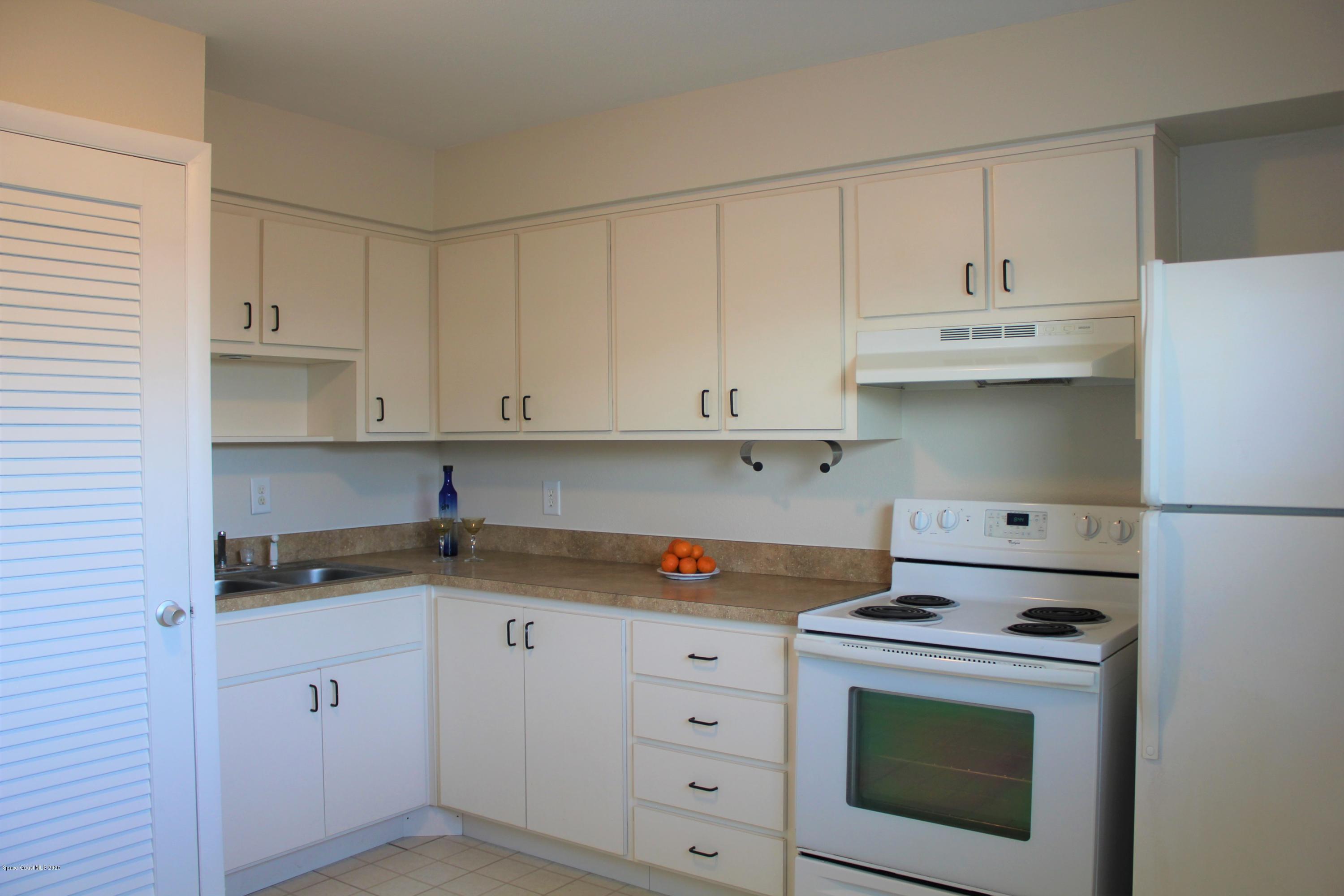 651 Palm Drive, B1