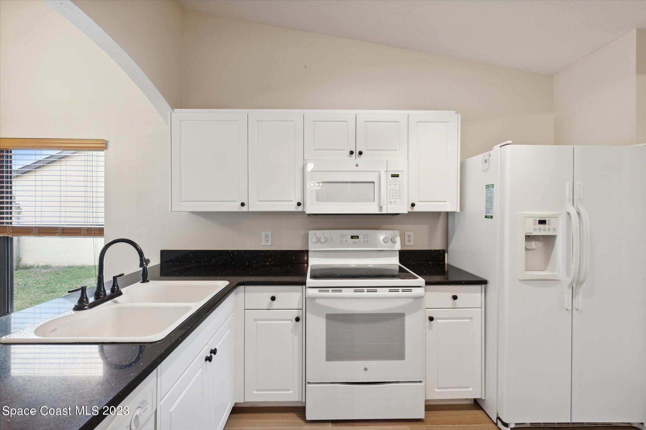 1030 Luminary Circle 106