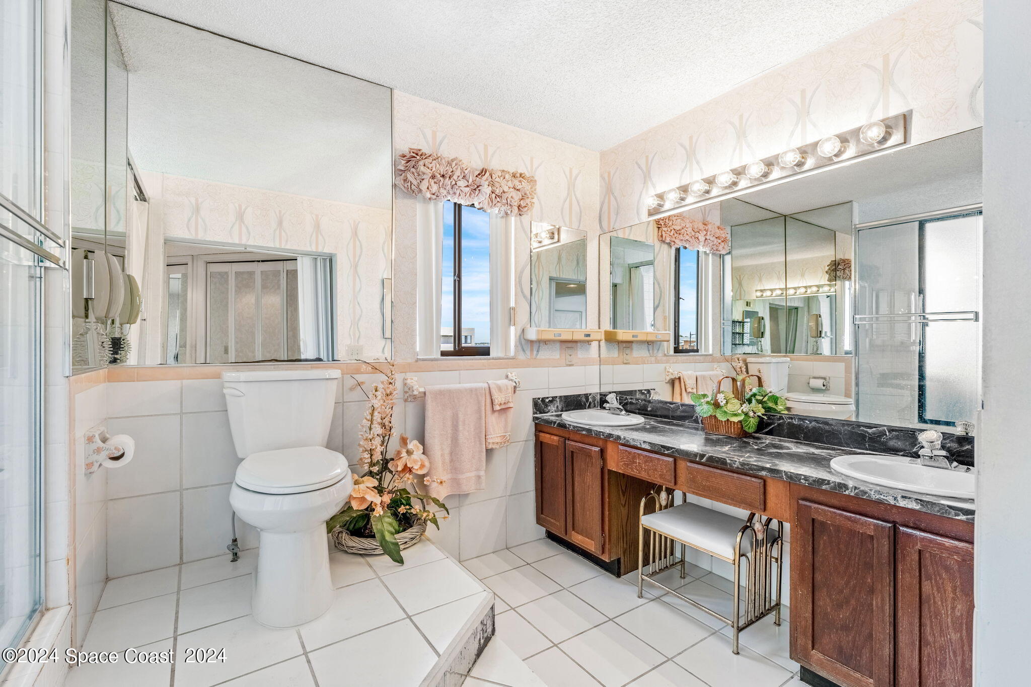 5055 Dixie Highway NE, B401