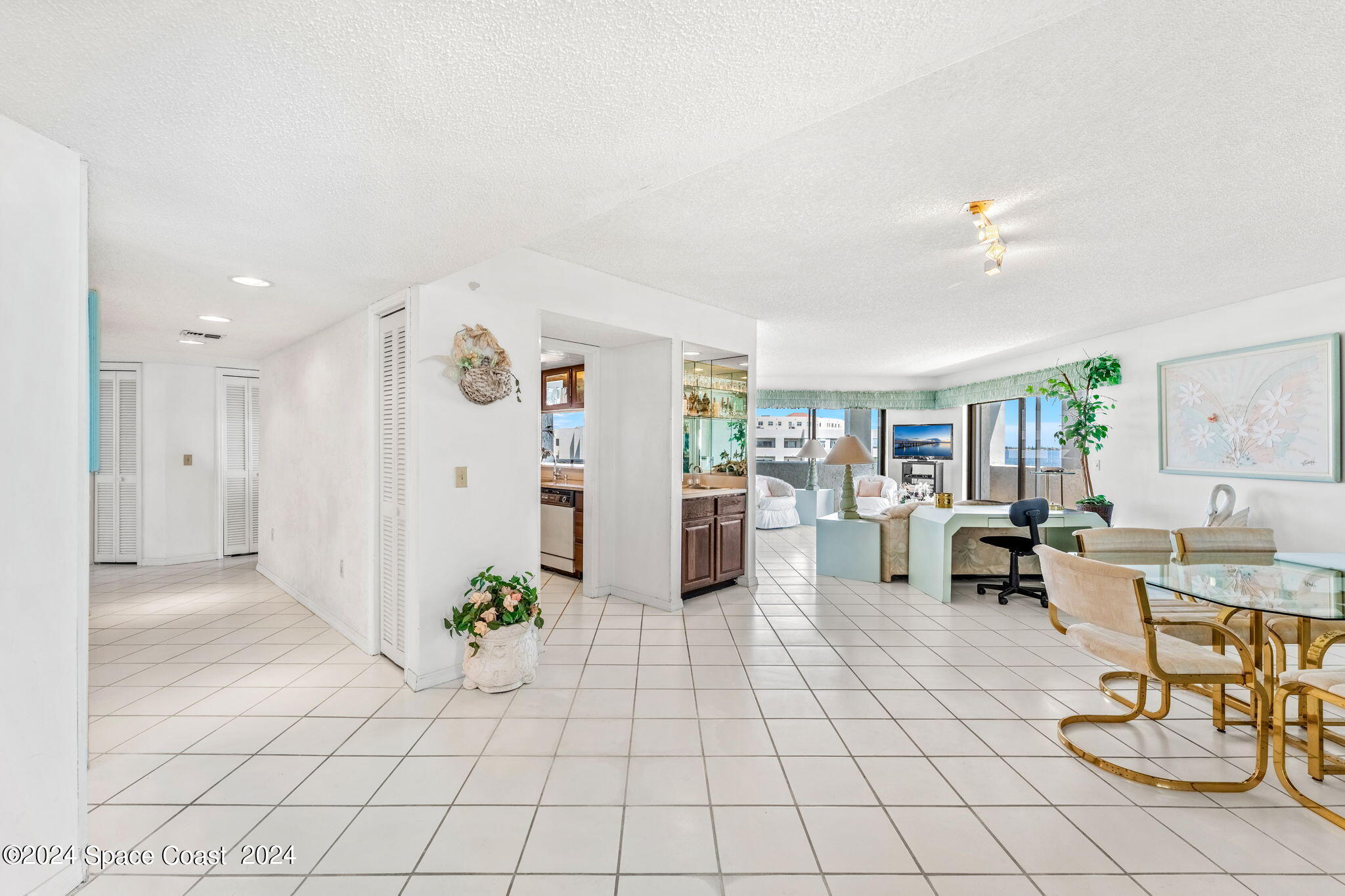 5055 Dixie Highway NE, B401