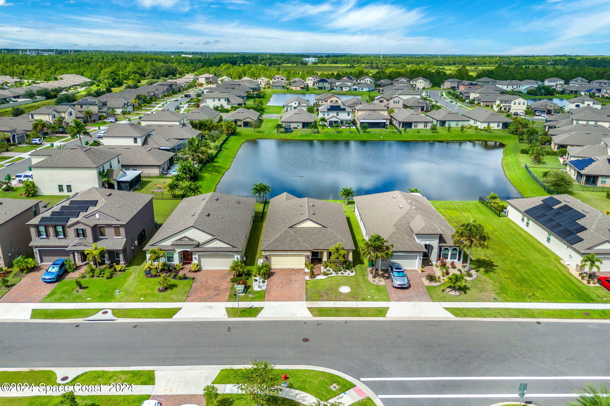 4739 Alligator Flag Circle