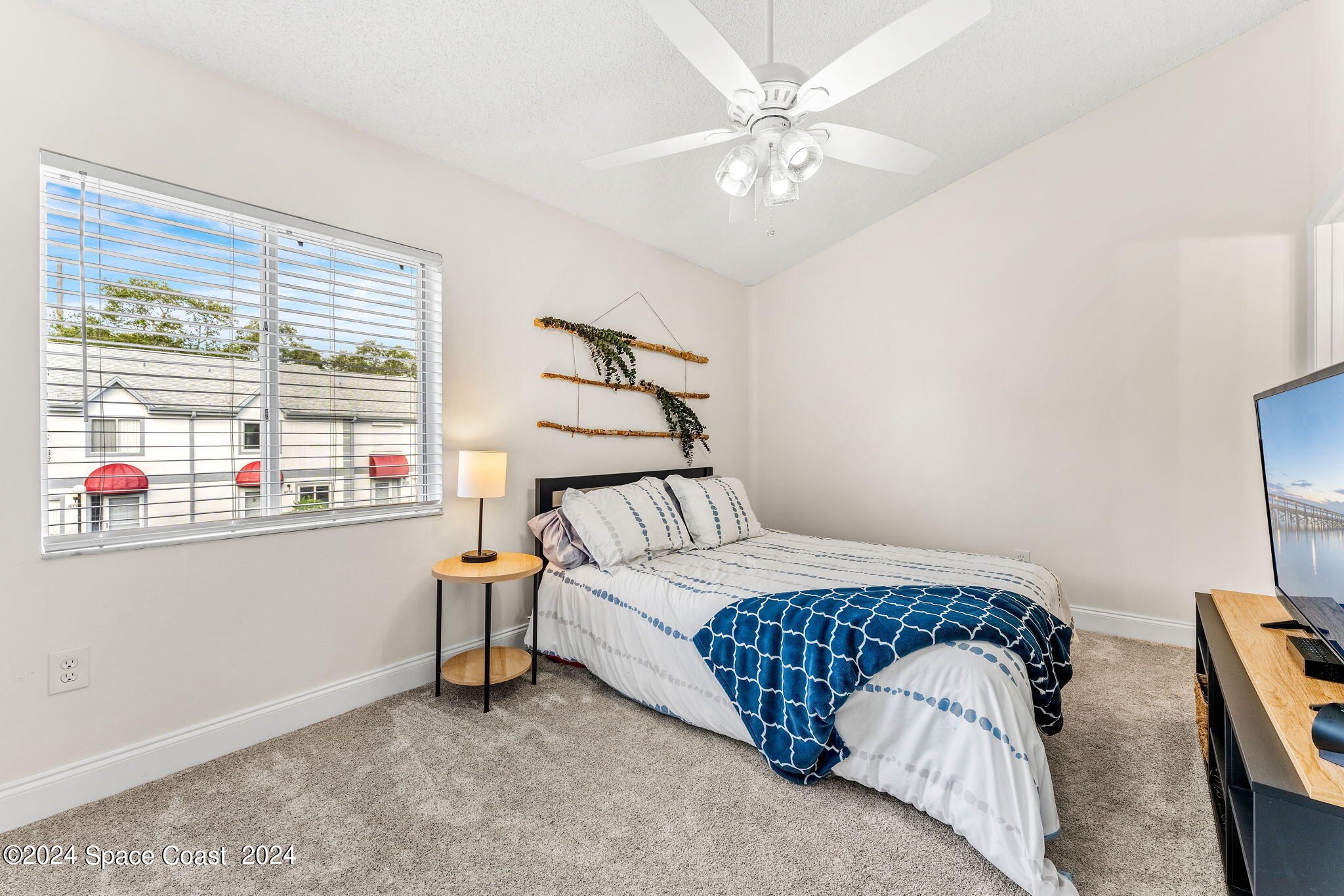 163 Seaport Boulevard, 30