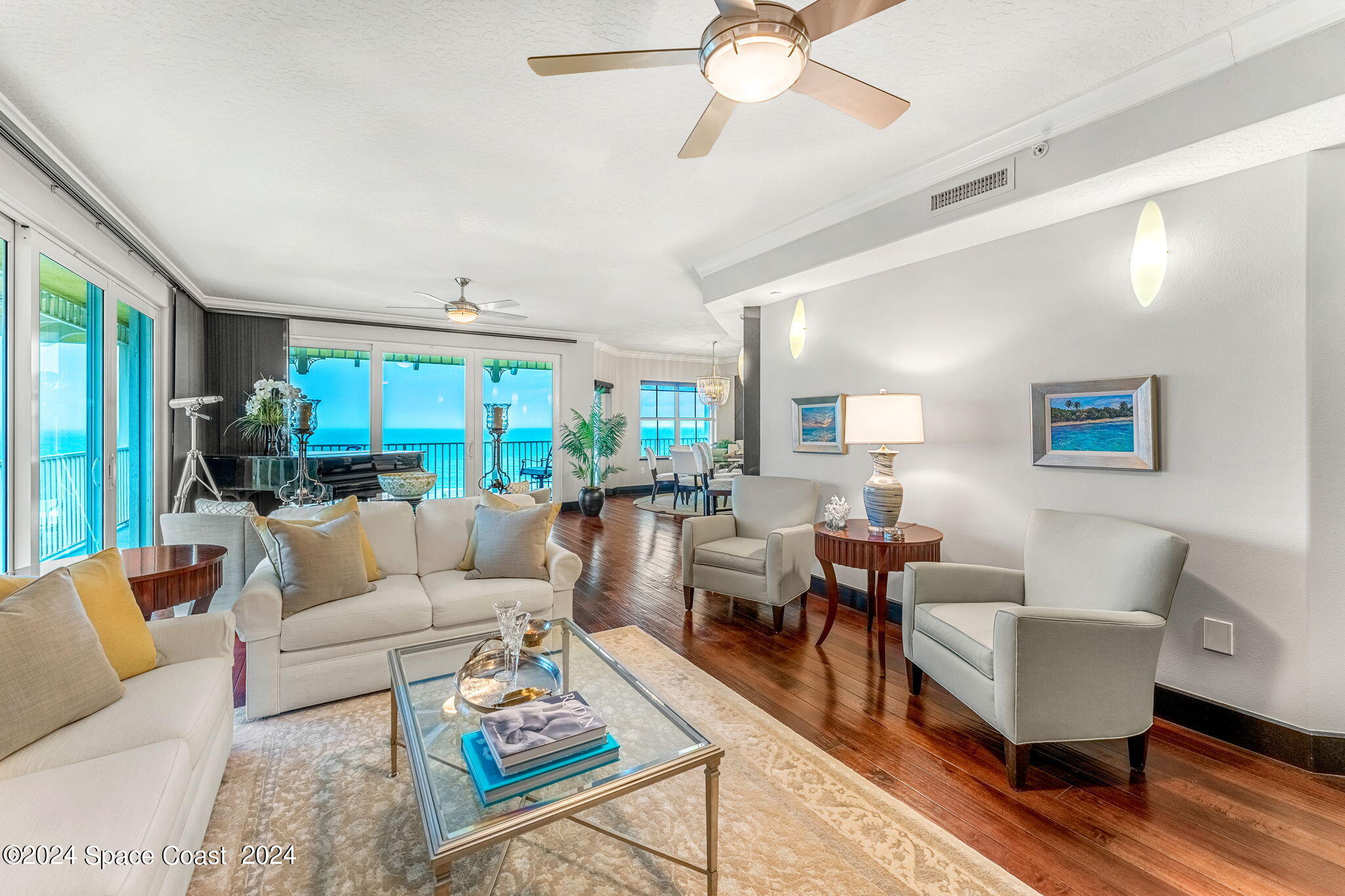 1 Eighth Avenue, 1402