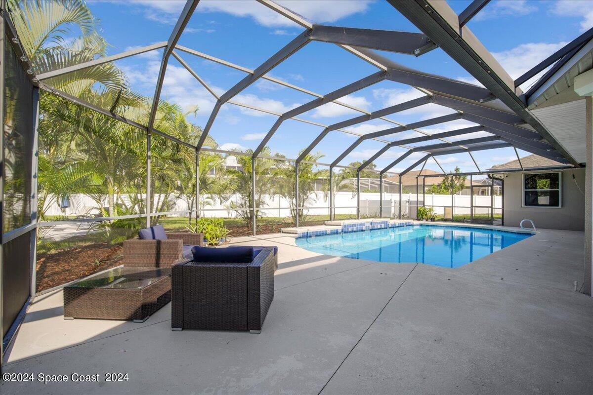 858 Woodbine Drive