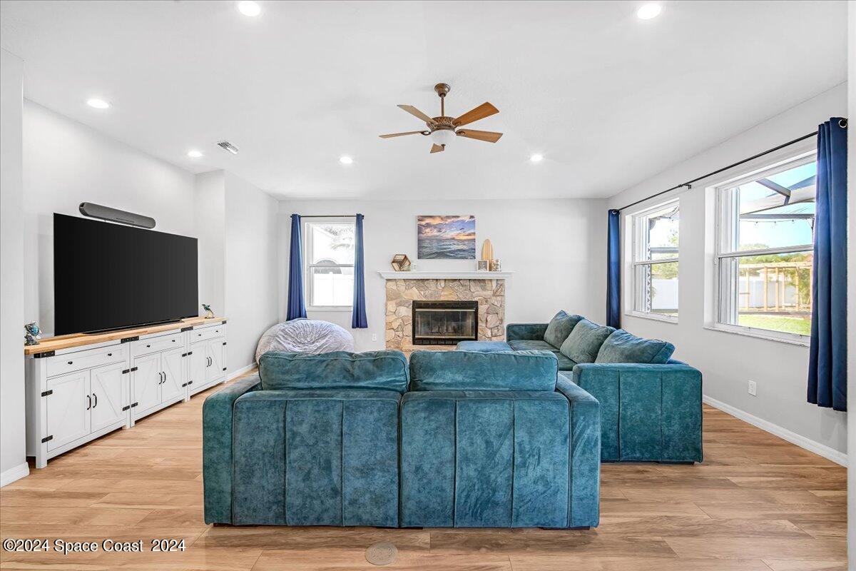 858 Woodbine Drive