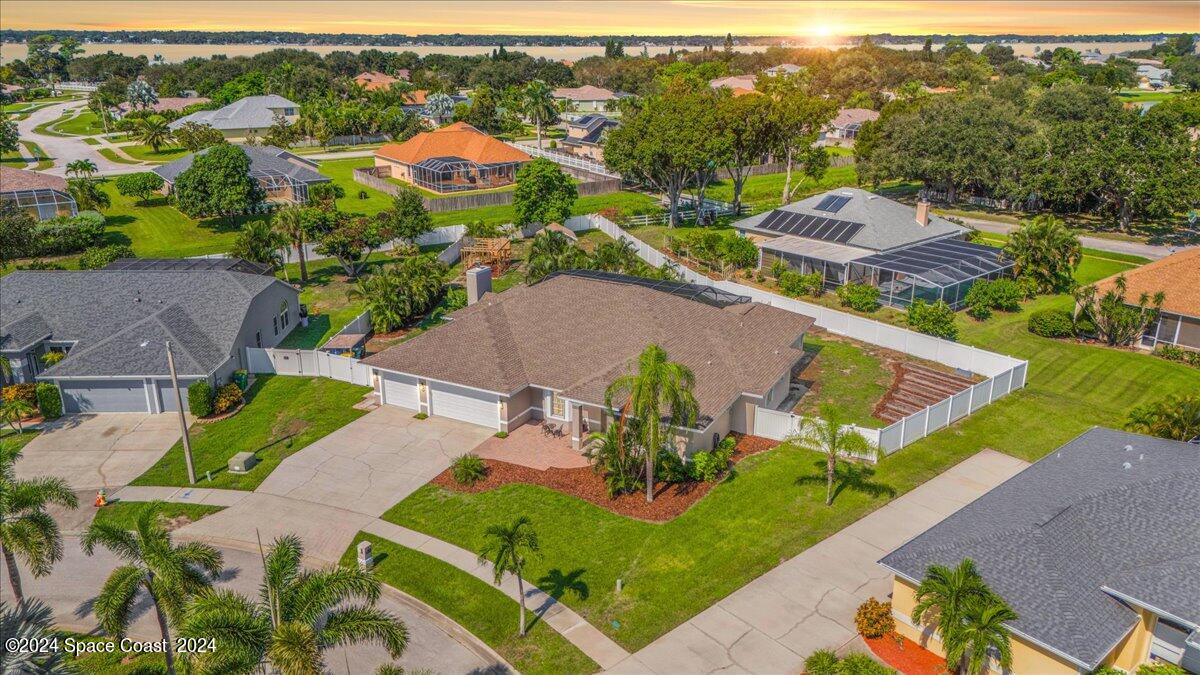 858 Woodbine Drive