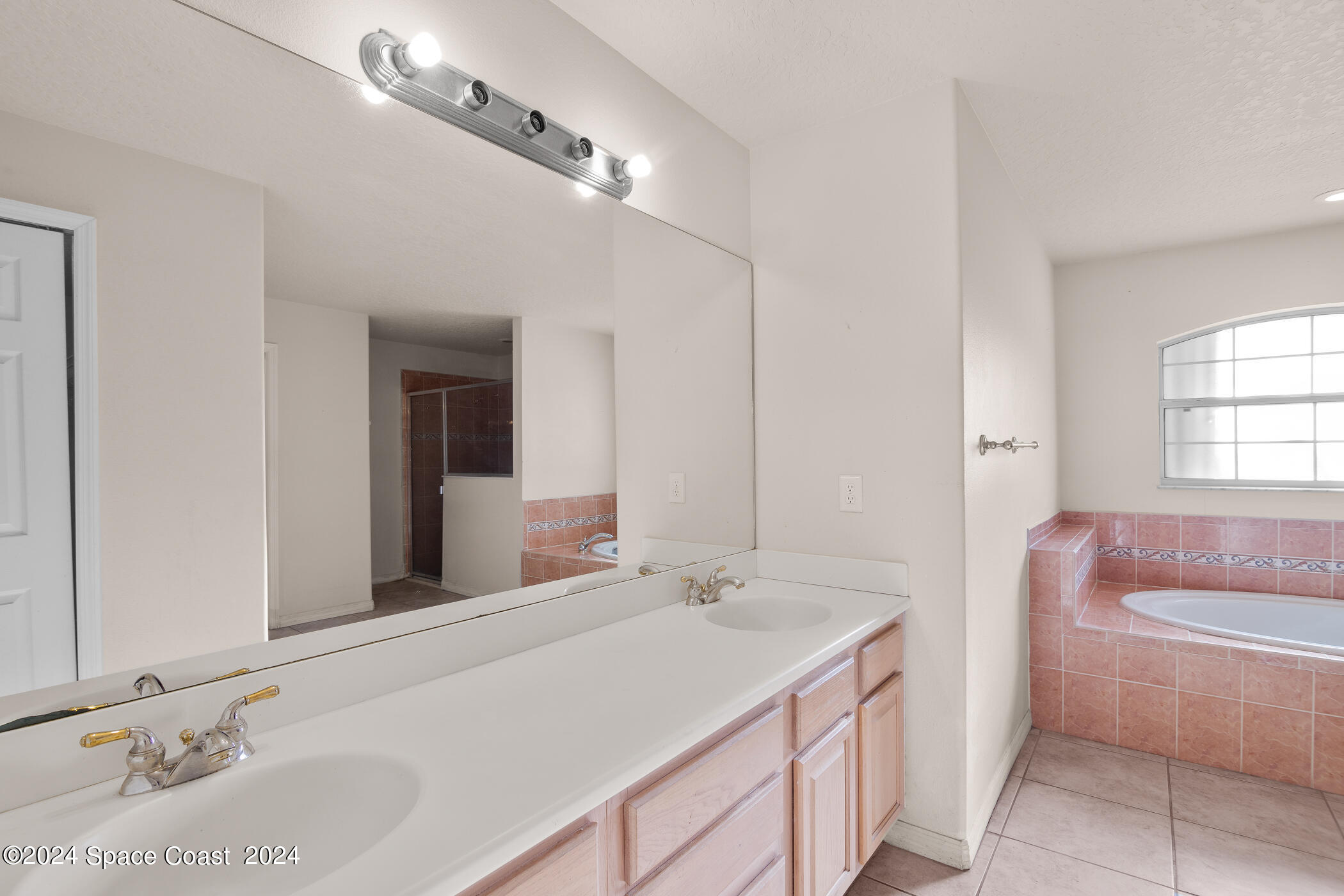 284 Dorado Avenue NE