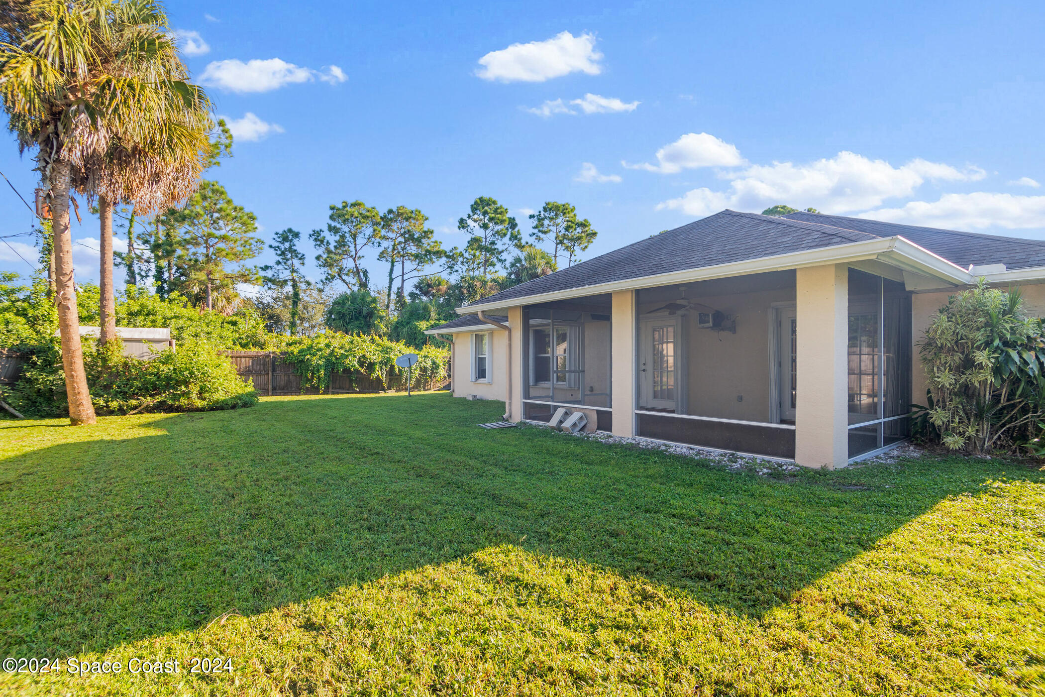 284 Dorado Avenue NE