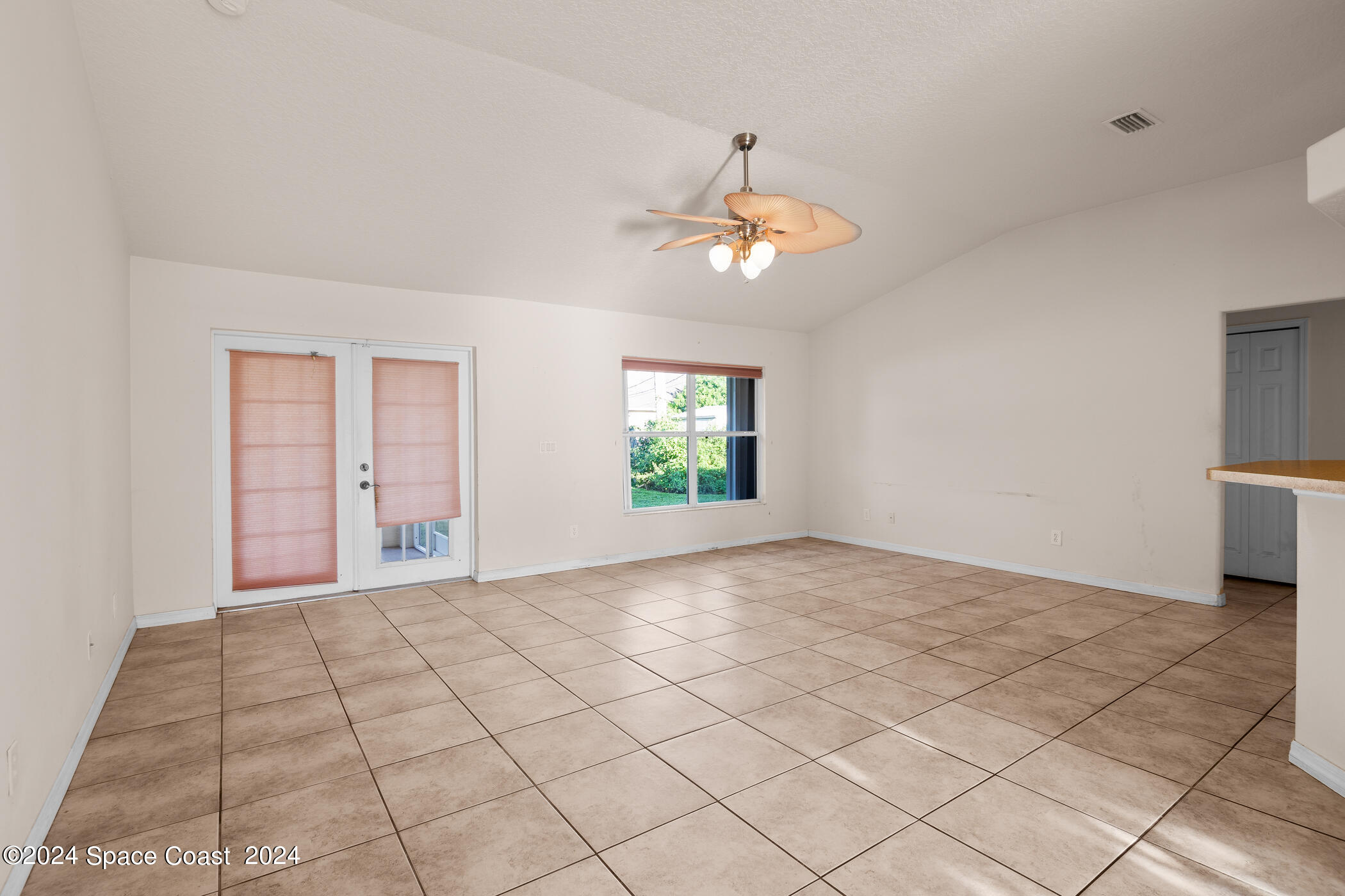 284 Dorado Avenue NE