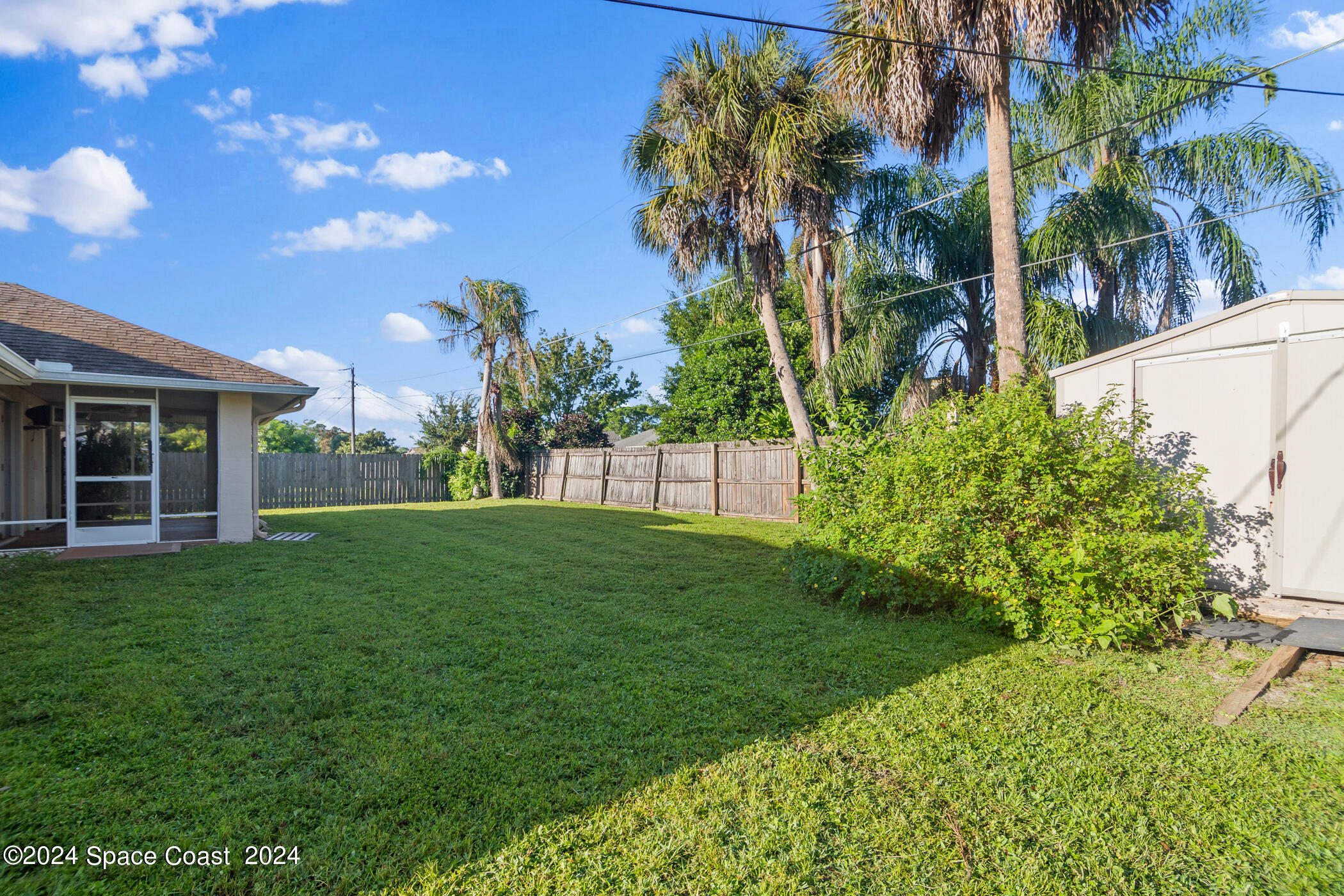 284 Dorado Avenue NE