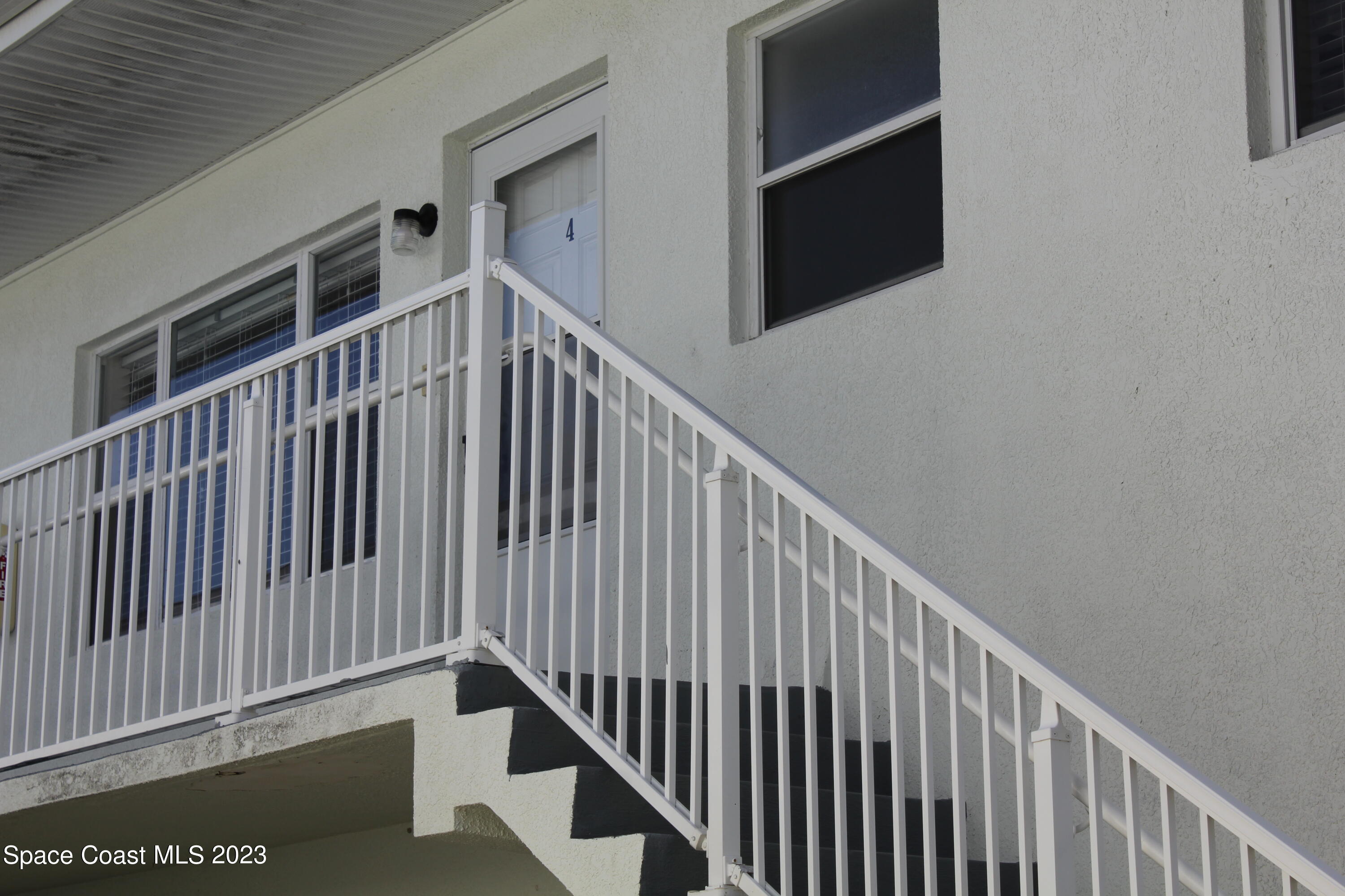 651 Palm Drive, D4