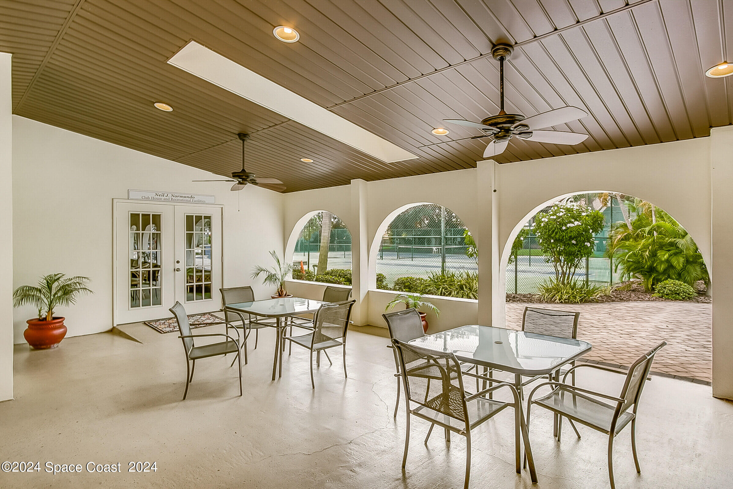 1609 Parkside Place, 1609