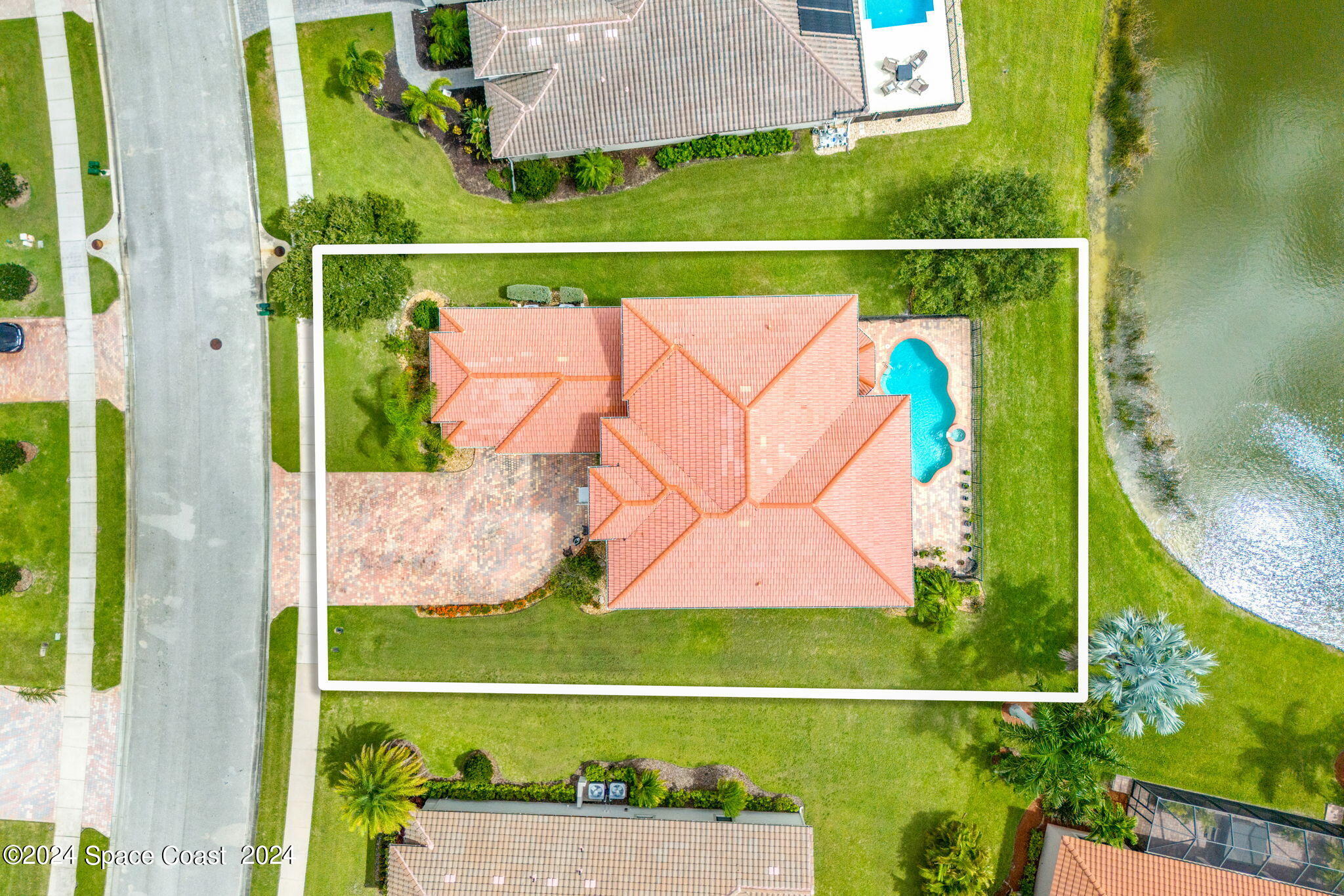 6476 Arroyo Drive