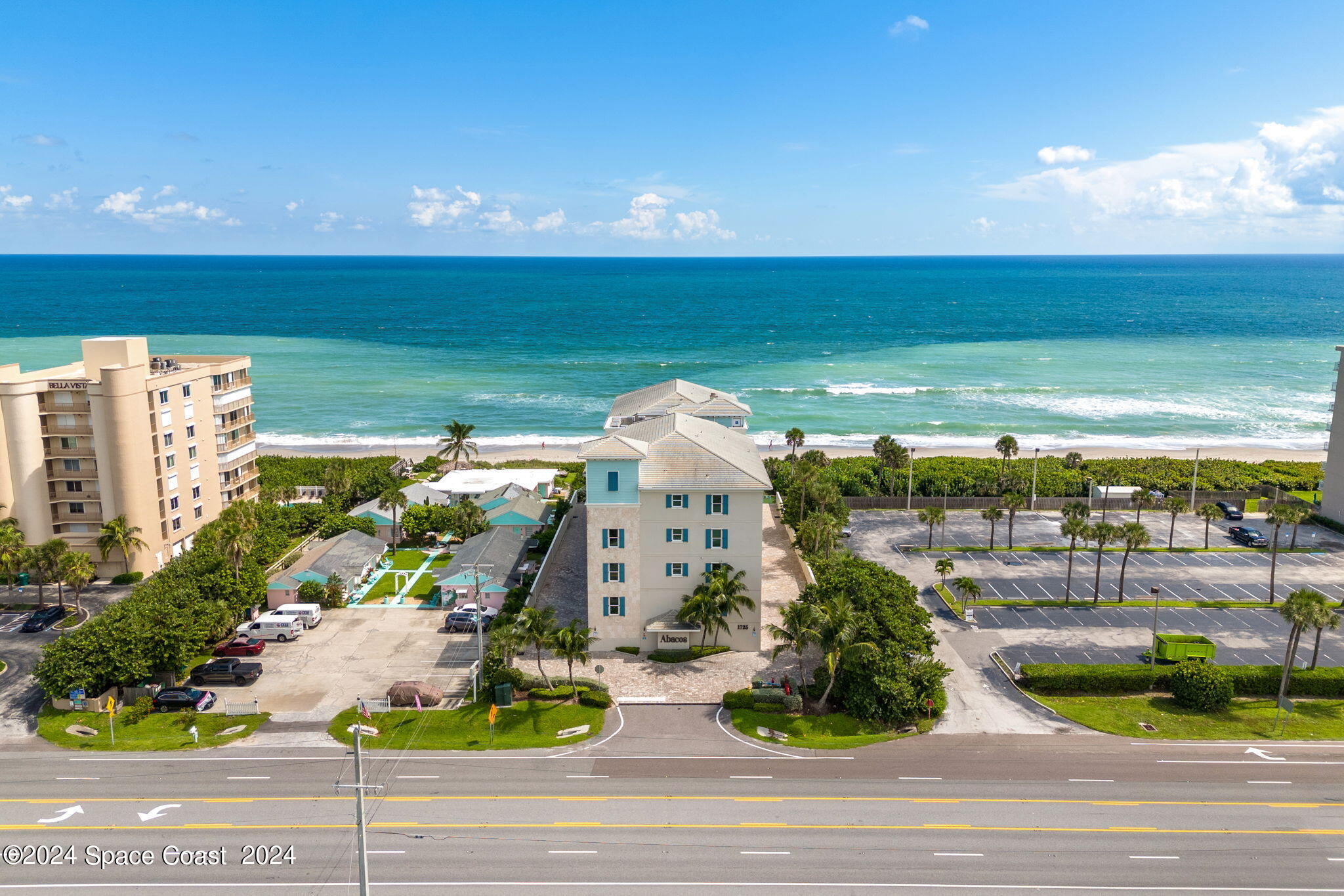 1725 N Highway A1a, 303