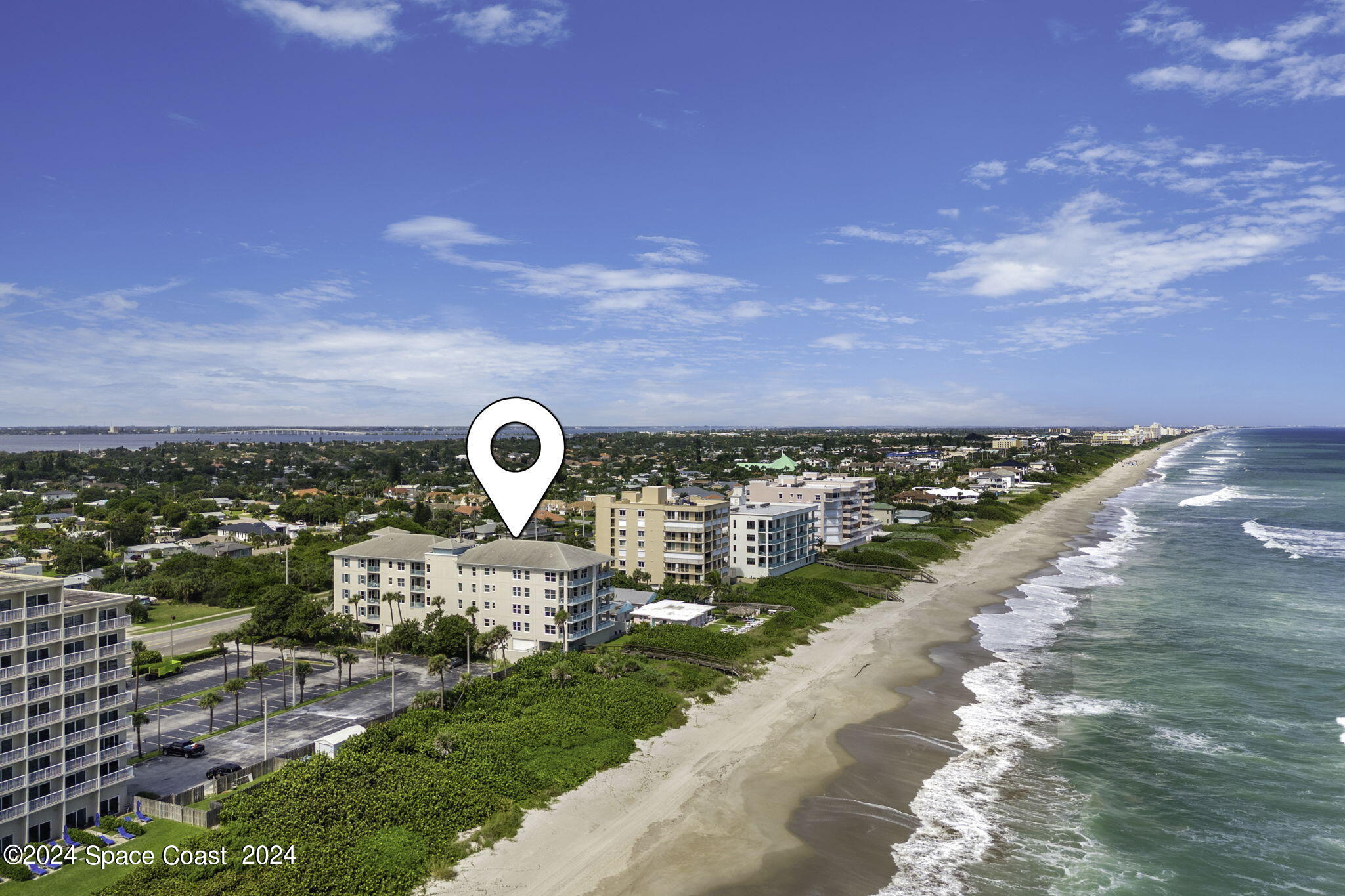 1725 N Highway A1a, 303