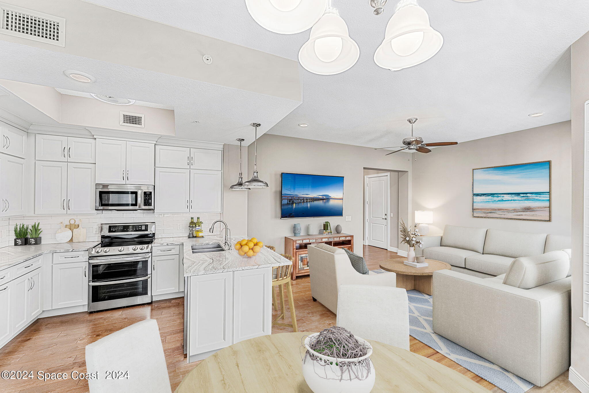 1725 N Highway A1a, 303
