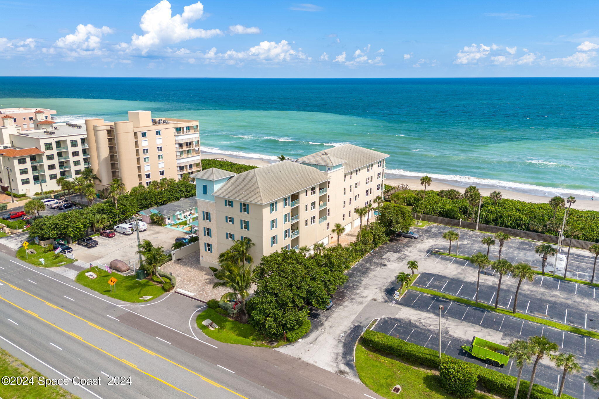 1725 N Highway A1a, 303