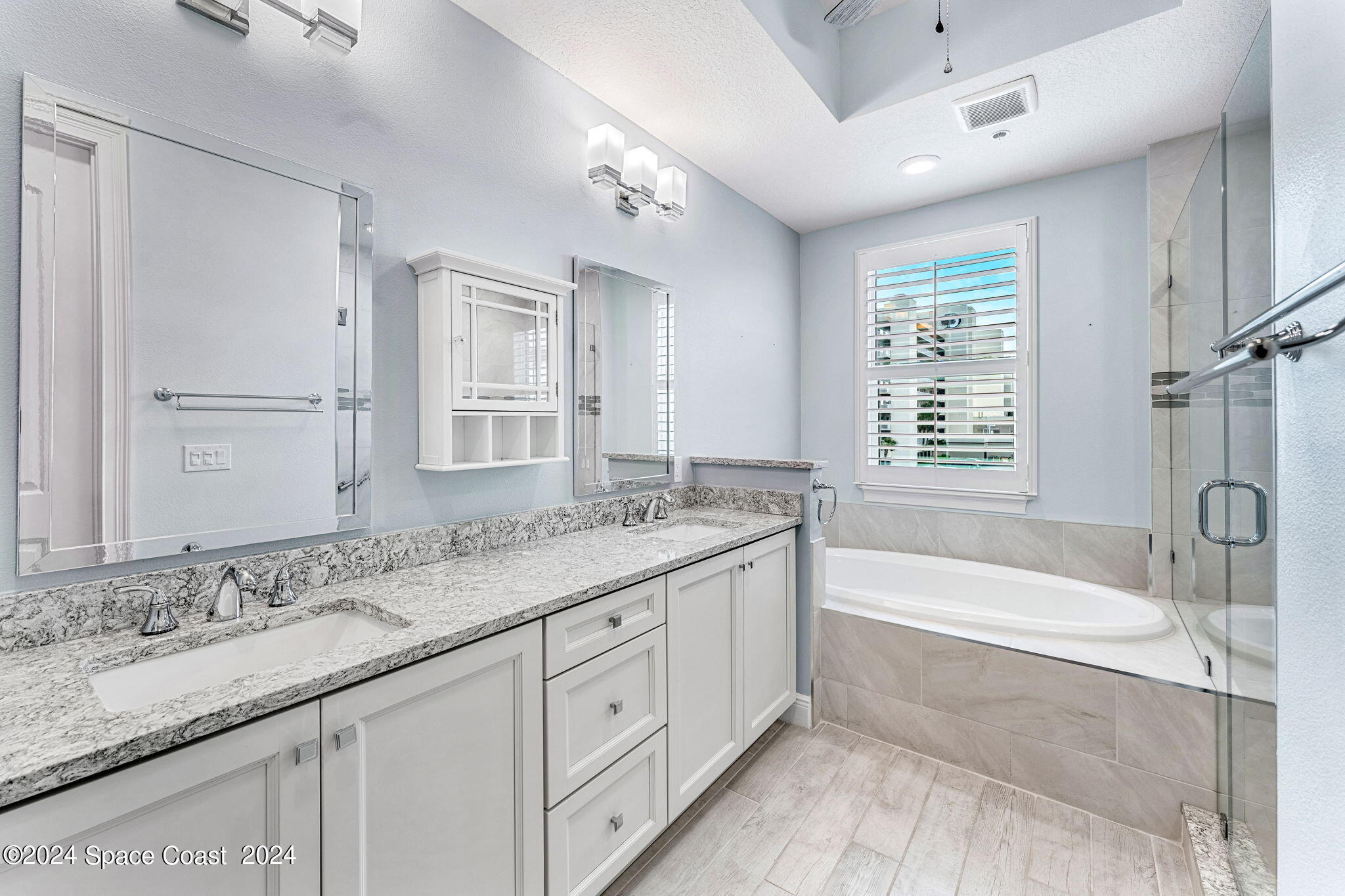 1725 N Highway A1a, 303