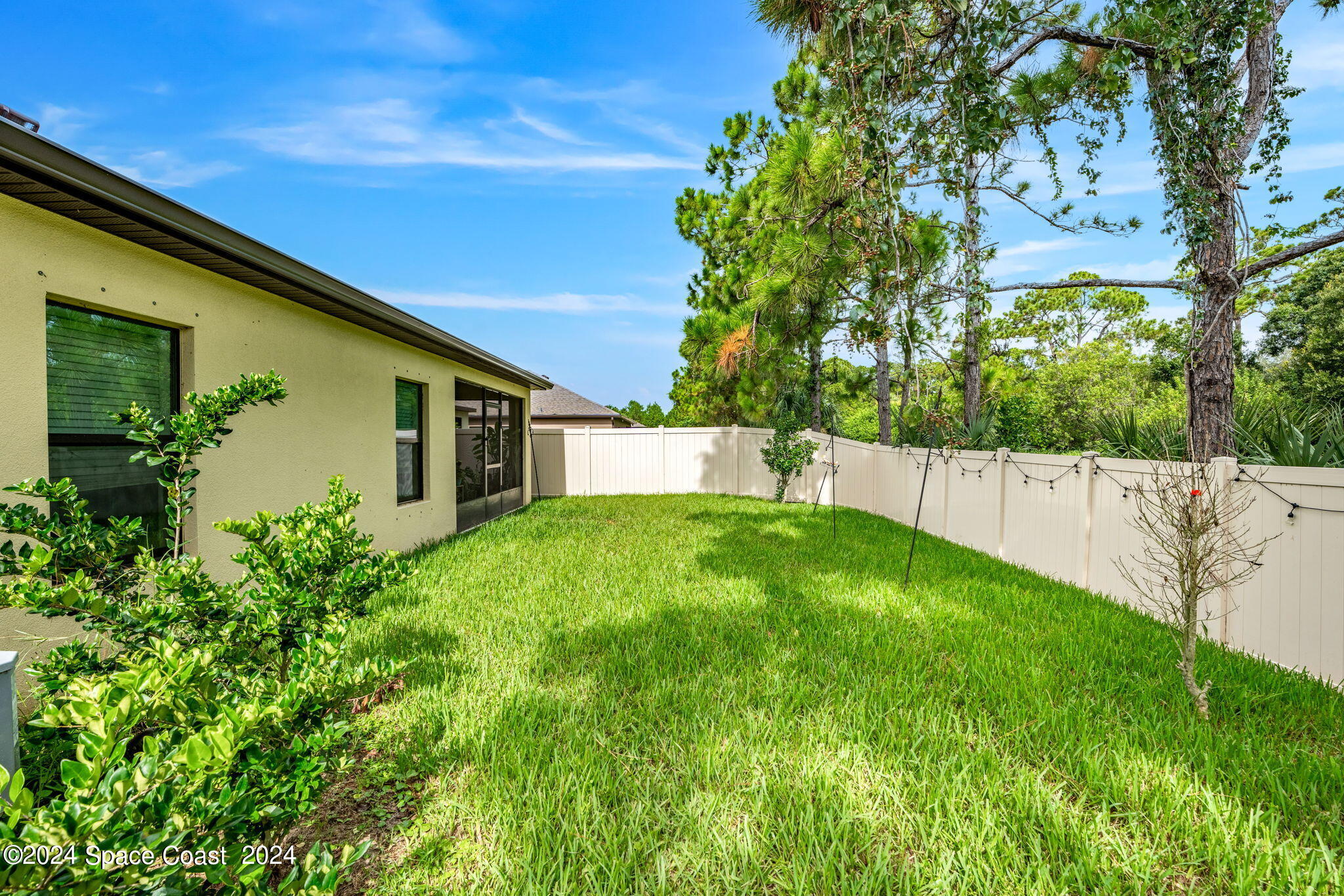4387 Broomsedge Circle