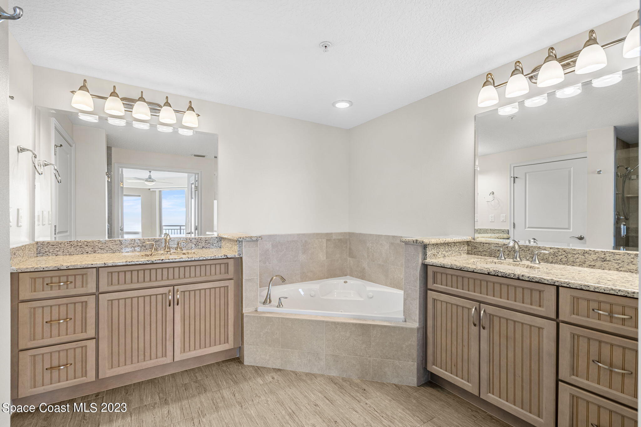 1045 Highway A1a, 703