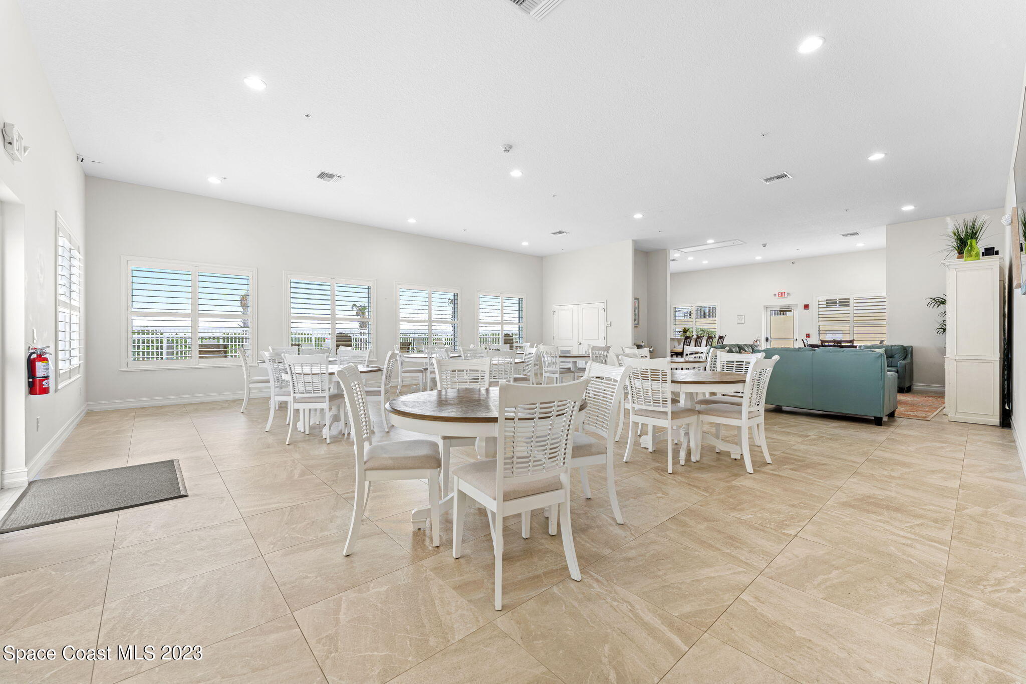 1045 Highway A1a, 703