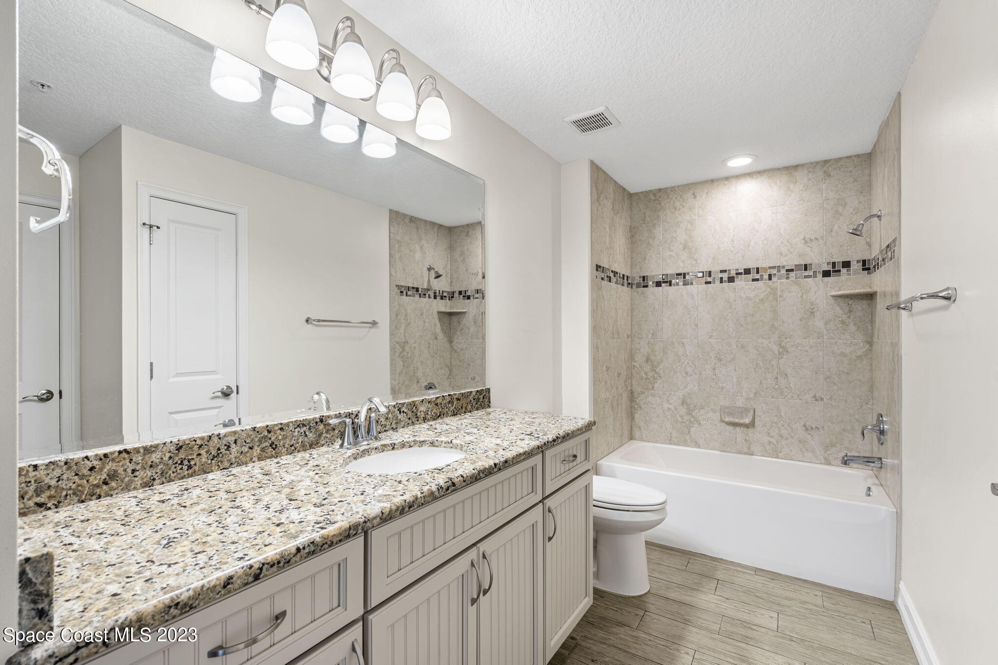 1045 Highway A1a, 703