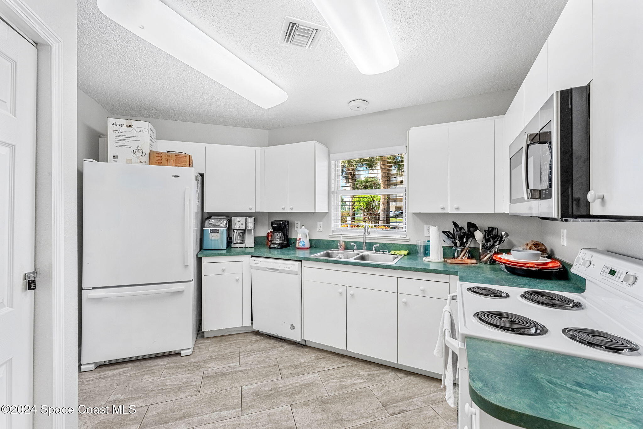 603 Shorewood Drive, 205