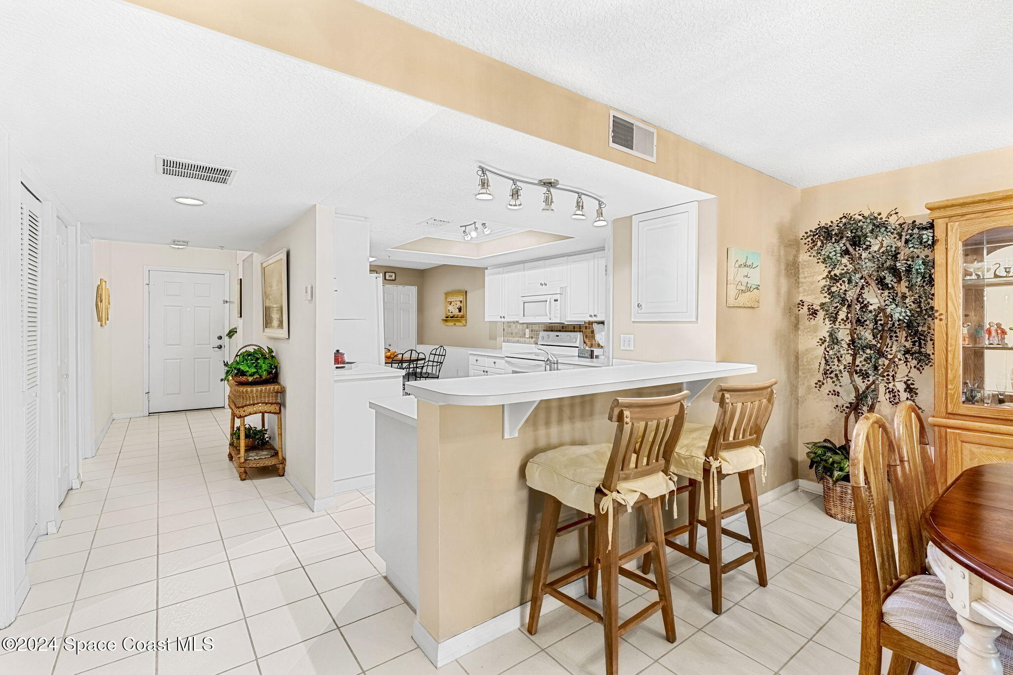 603 Shorewood Drive, 205