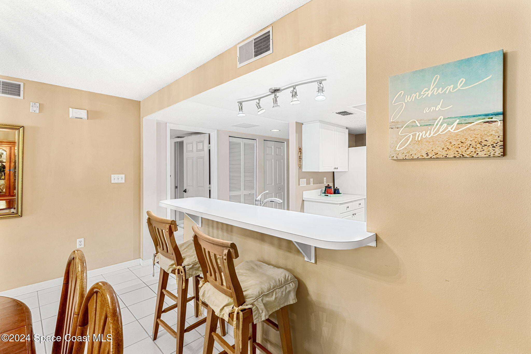 603 Shorewood Drive, 205