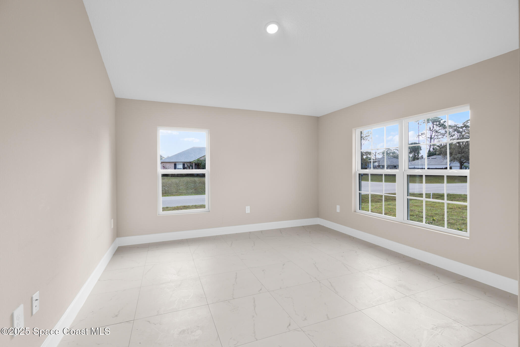 1781 Nandina Court NW