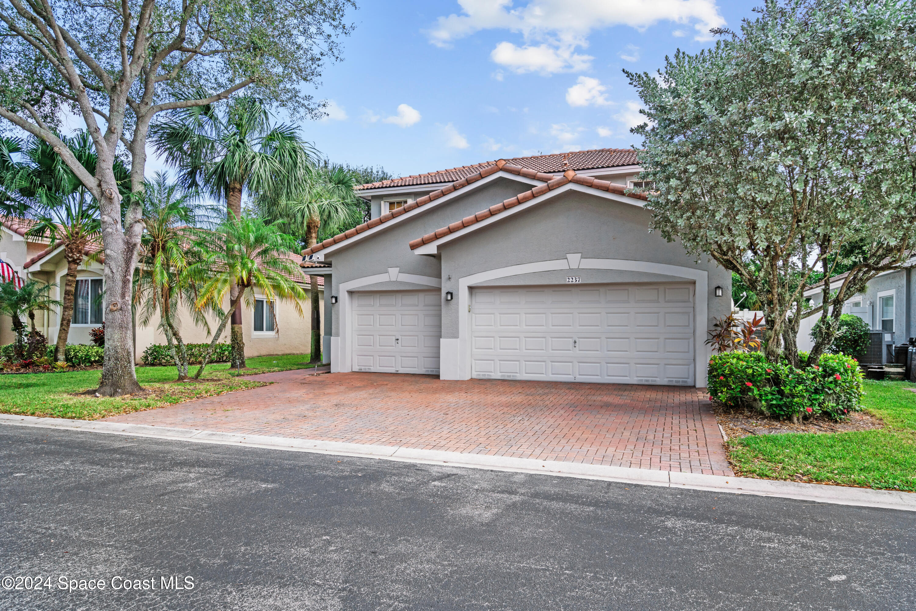 2237 N 72nd Terrace