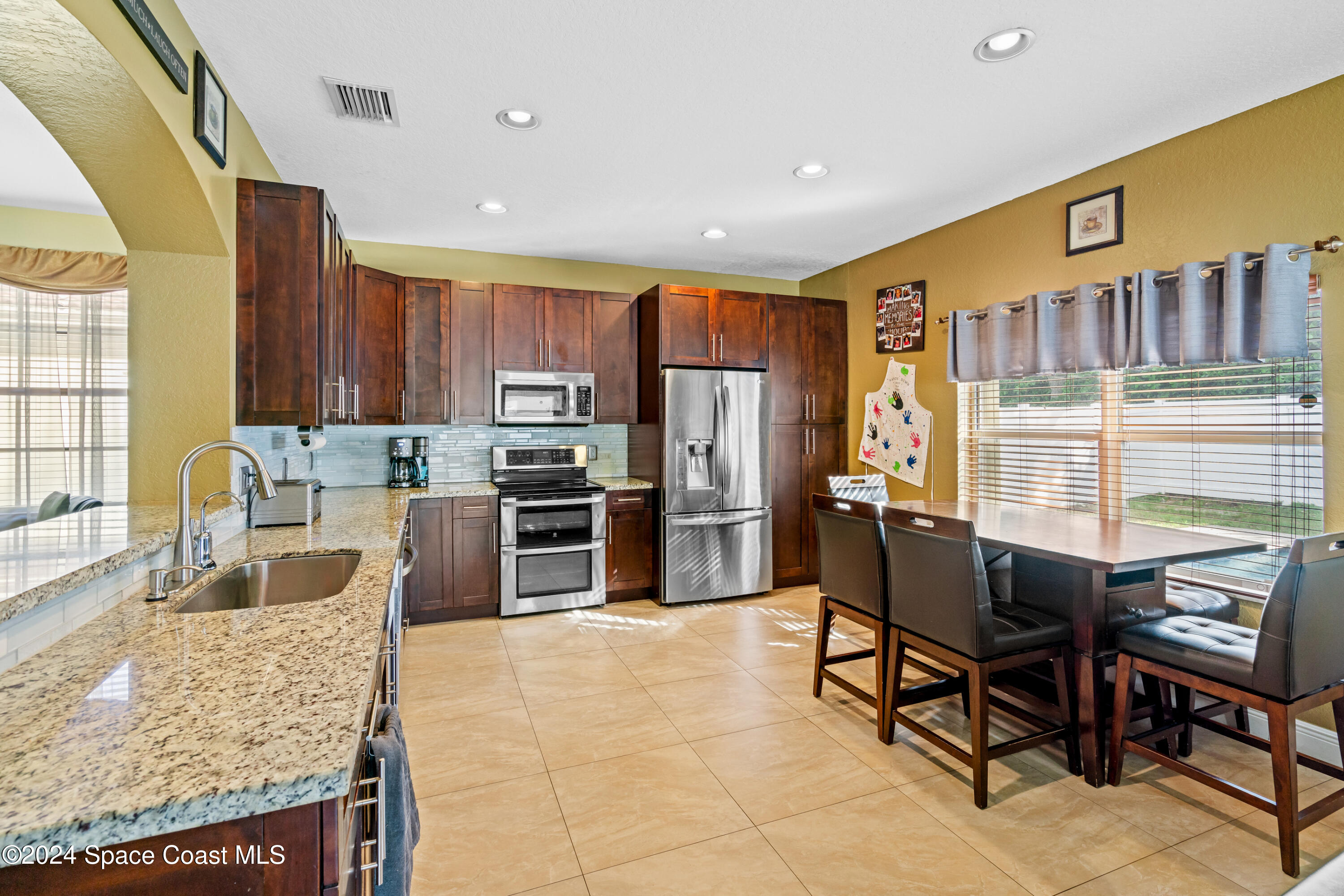 2237 N 72nd Terrace