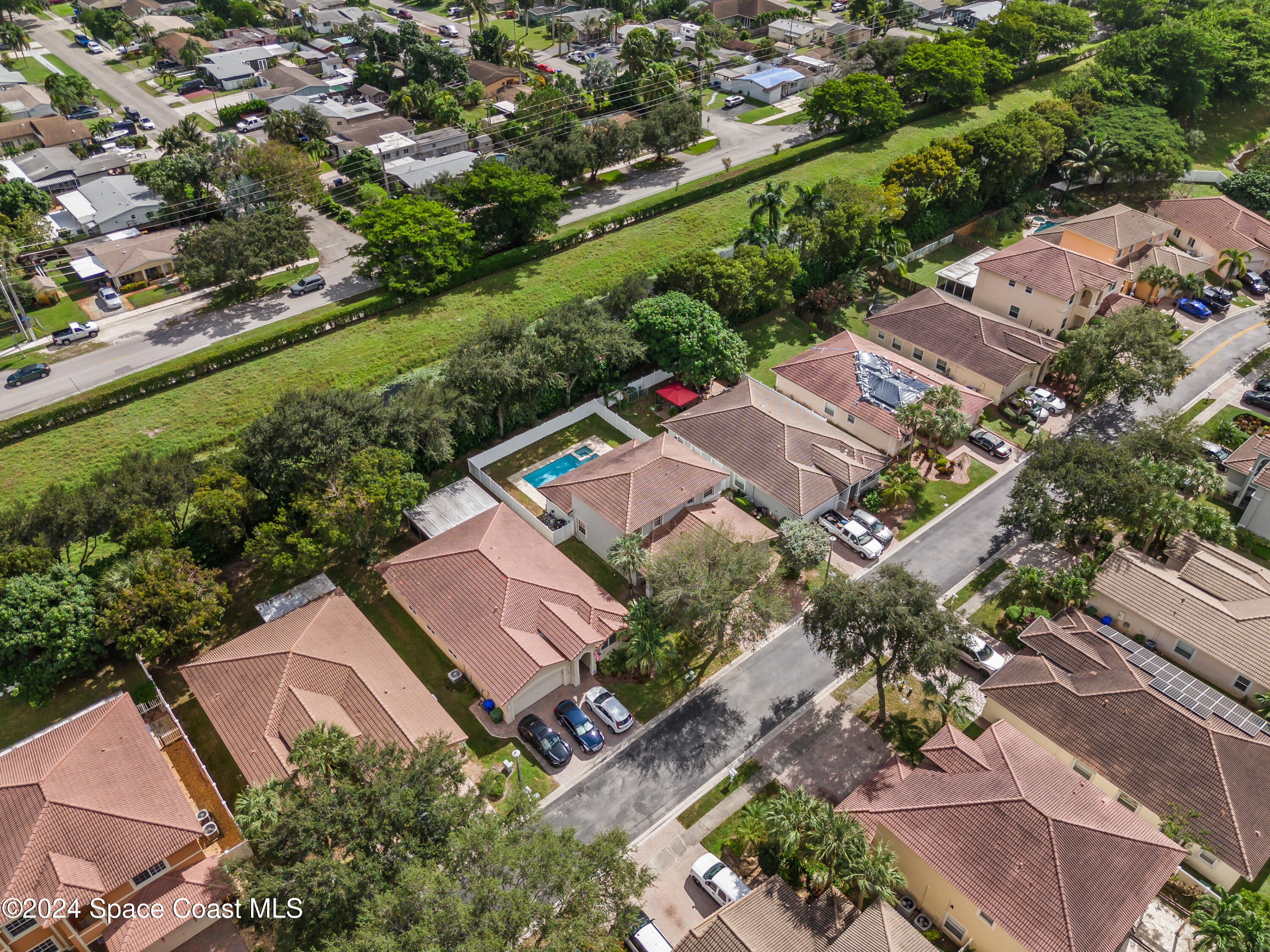 2237 N 72nd Terrace