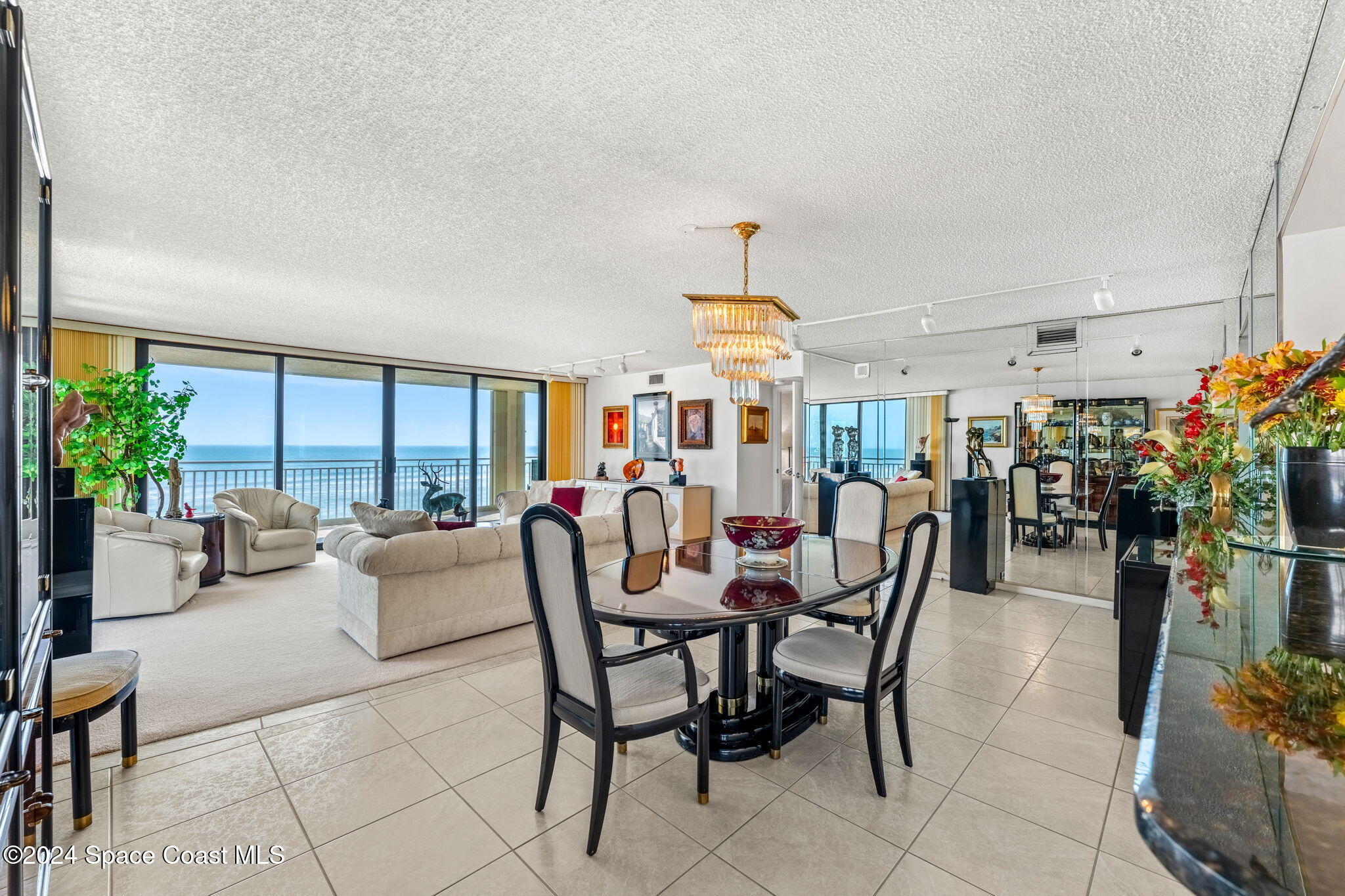 2835 N Highway A1a, 401